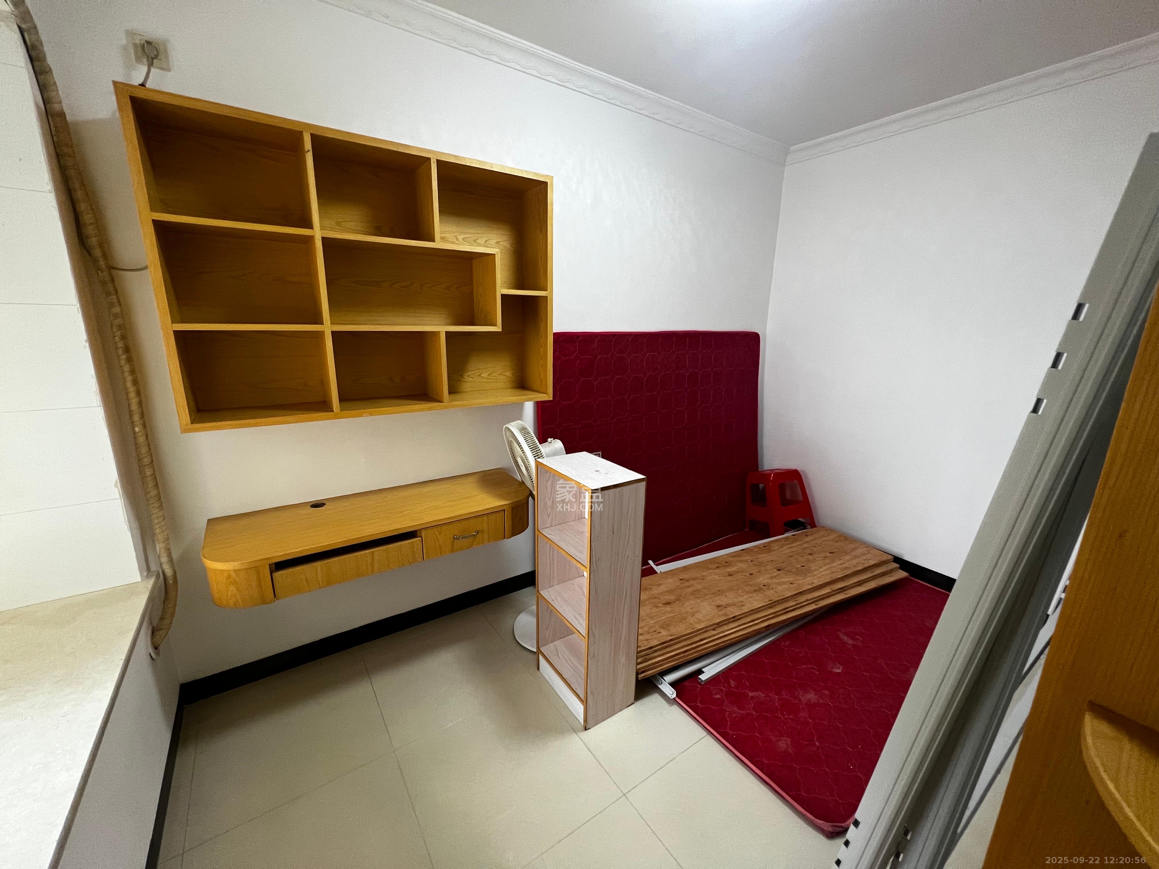 一品嘉庭  3室1厅1卫    2100.0元/月 一品嘉庭  3室1厅1卫    2100.0元/月室内图