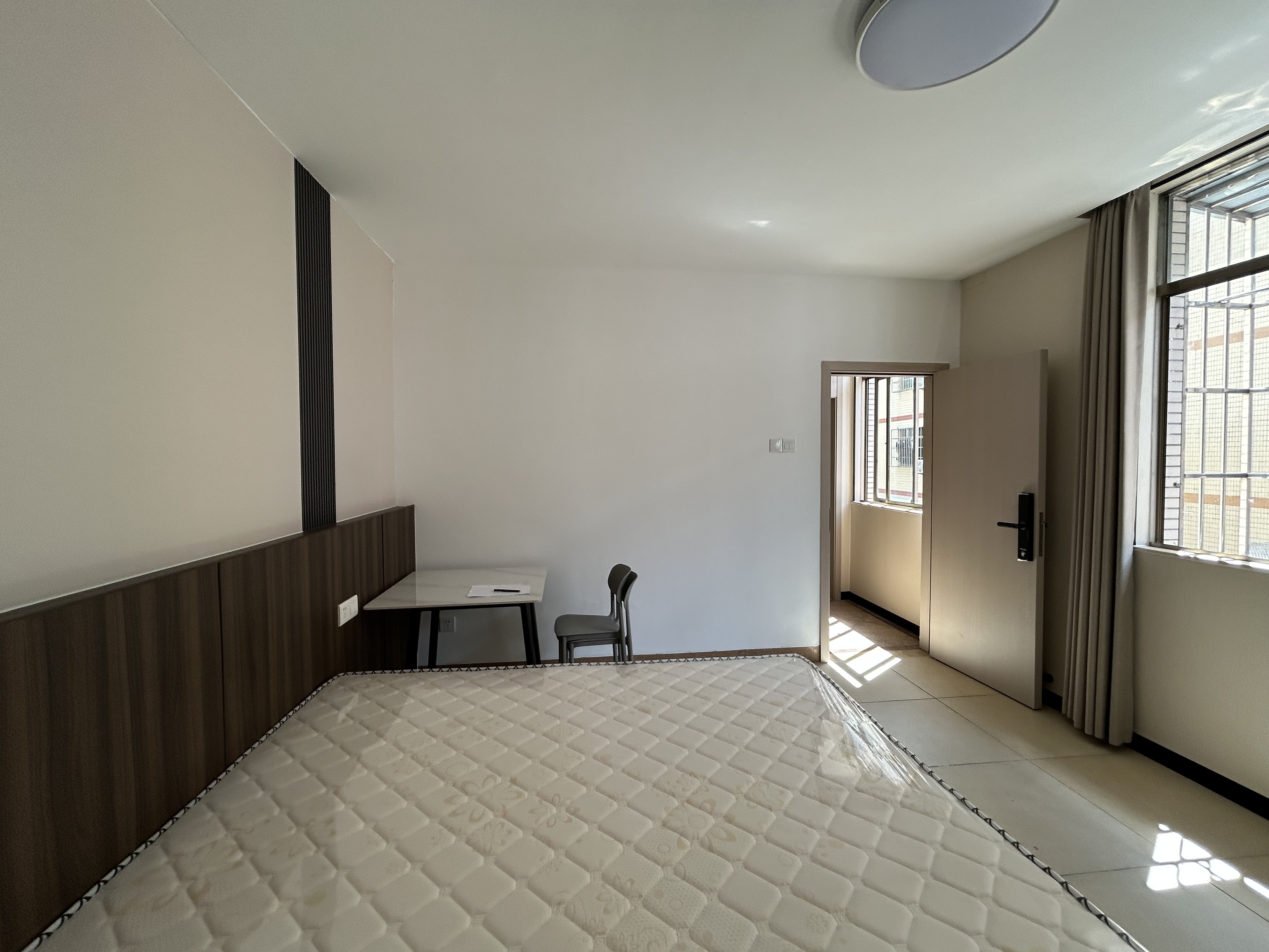 临轩阁公寓(龙湖)  1室0厅1卫    1280.0元/月 临轩阁公寓(龙湖)  1室0厅1卫    1280.0元/月室内图