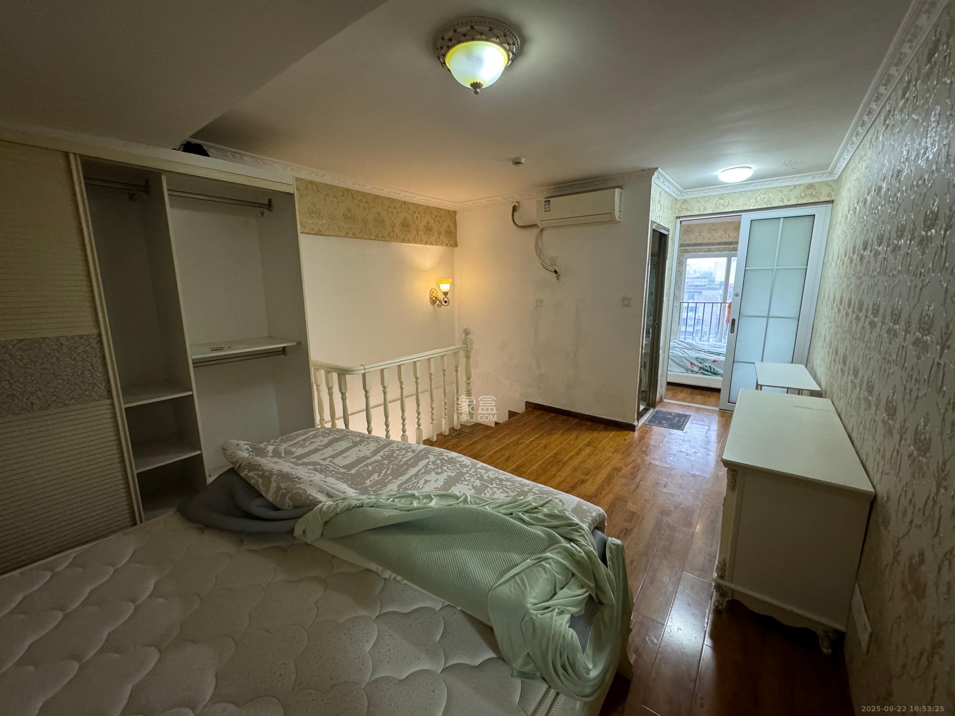 鸥波港湾  2室2厅1卫    2000.0元/月室内图