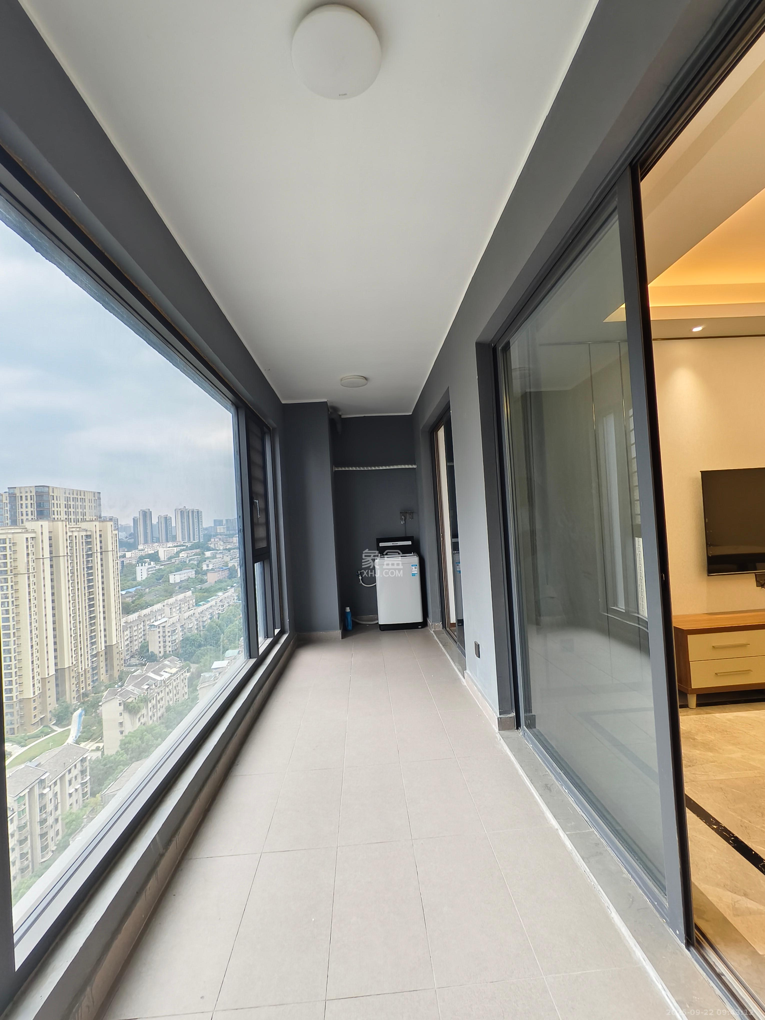 旭辉雨花郡  4室2厅2卫   4800.00元/月室内图