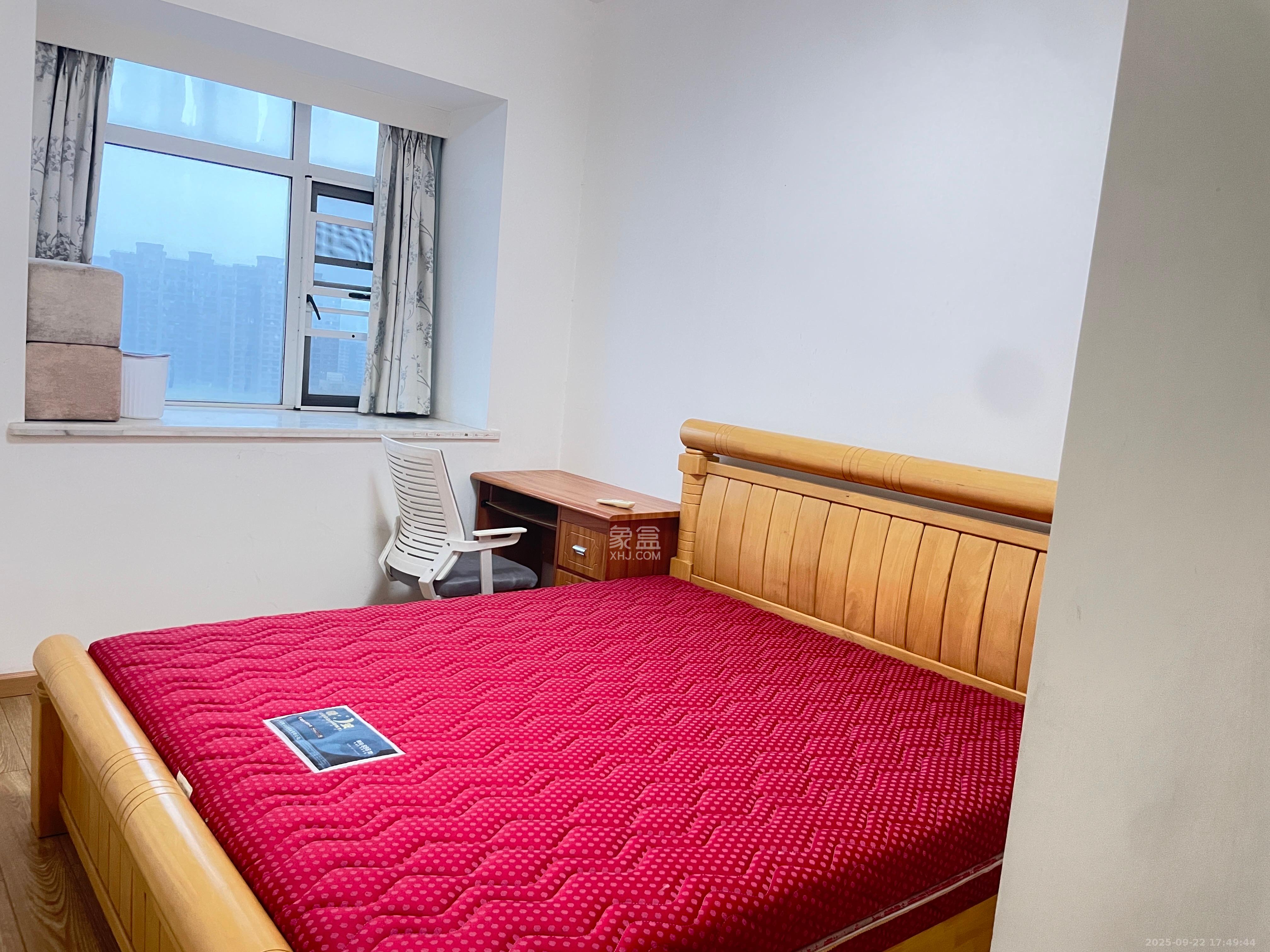 西点公园里 3室2厅2卫 3200.0元/月 西点公园里 3室2厅2卫 3200.0元/月室内图