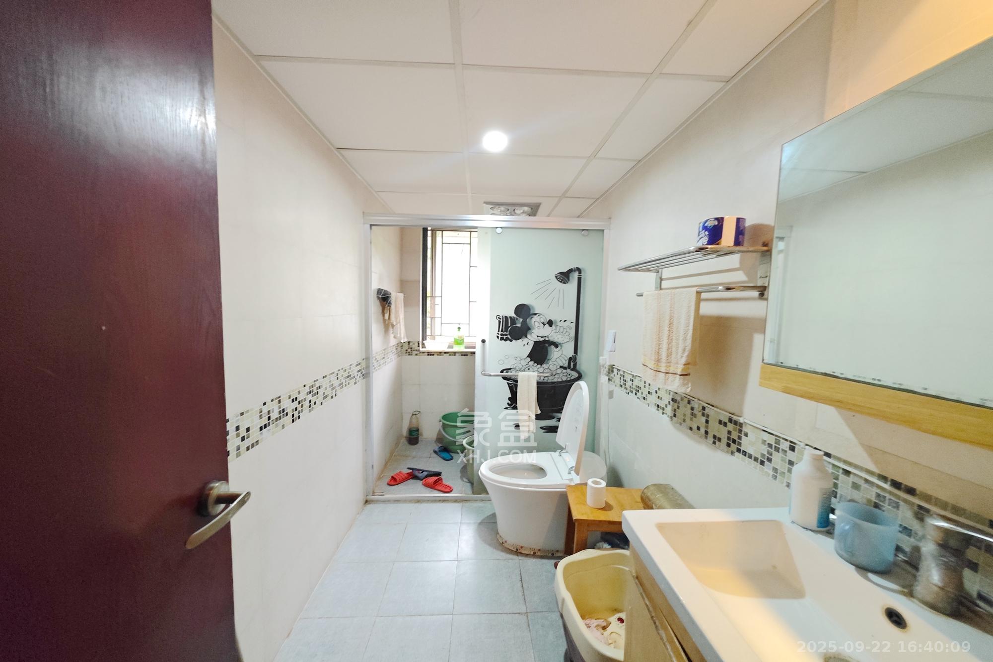 新城新世界一二三期 4室2厅2卫 135.0万 新城新世界一二三期 4室2厅2卫 135.0万其他