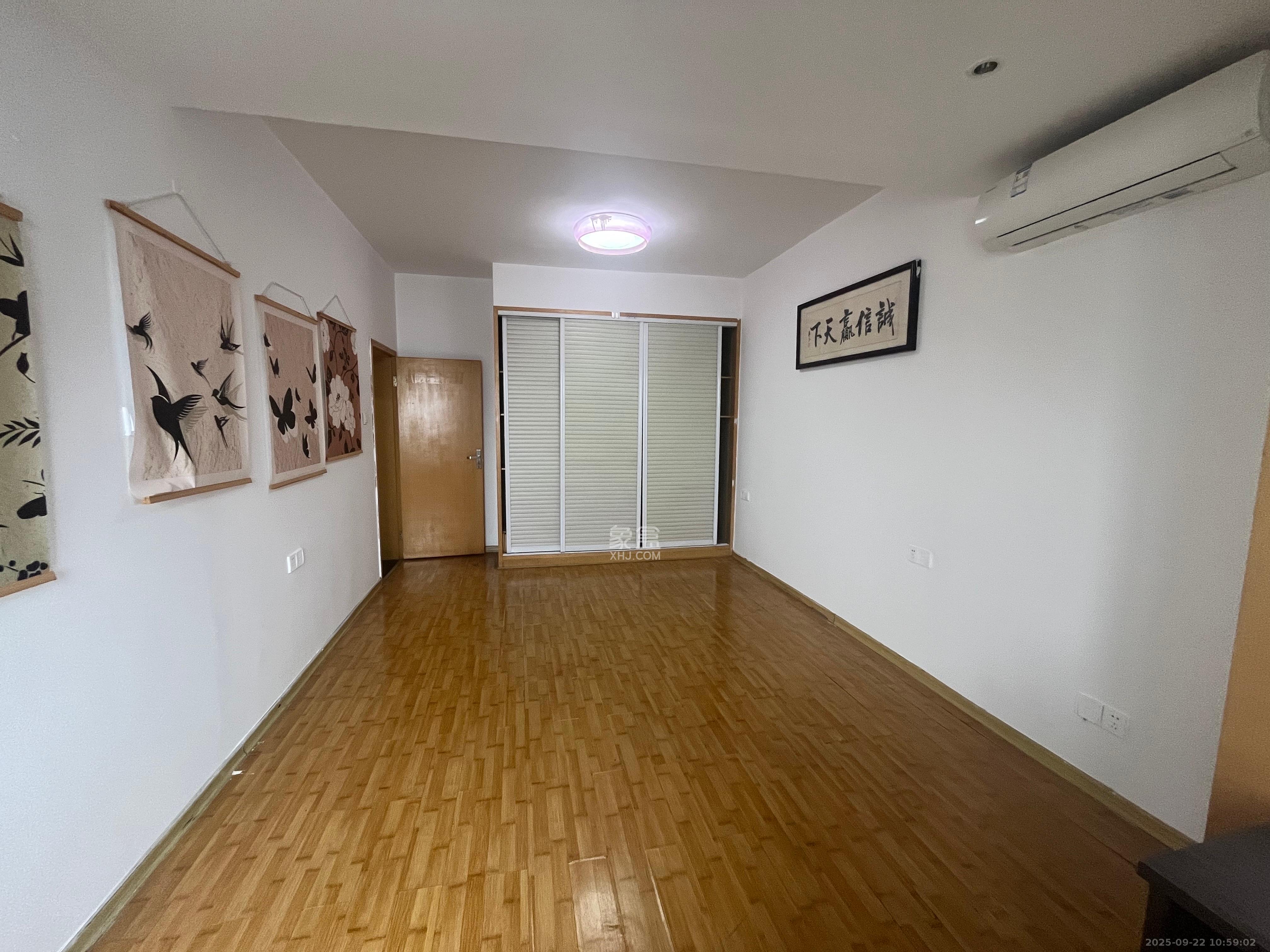 上河国际B座  2室2厅1卫    2100.0元/月室内图