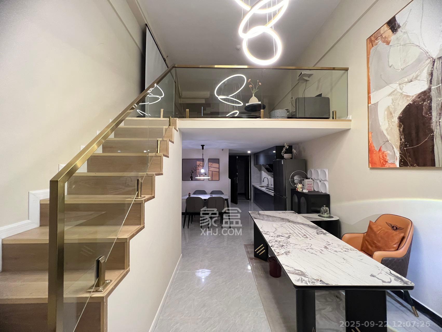 润和国际广场  1室1厅1卫    2500.0元/月 润和国际广场  1室1厅1卫    2500.0元/月