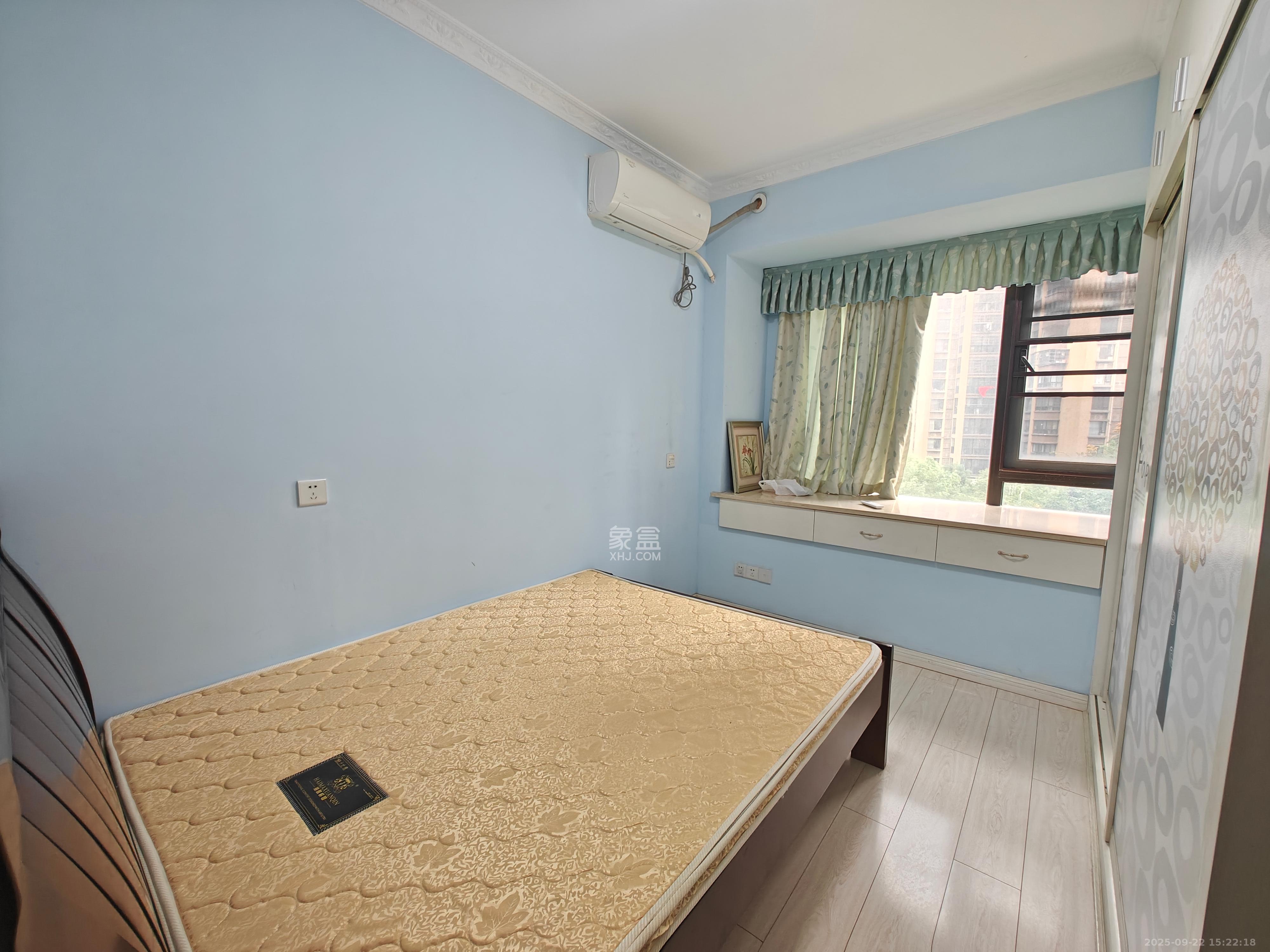 华润凤凰城三期 4室2厅2卫 3000.0元/月 华润凤凰城三期 4室2厅2卫 3000.0元/月室内图