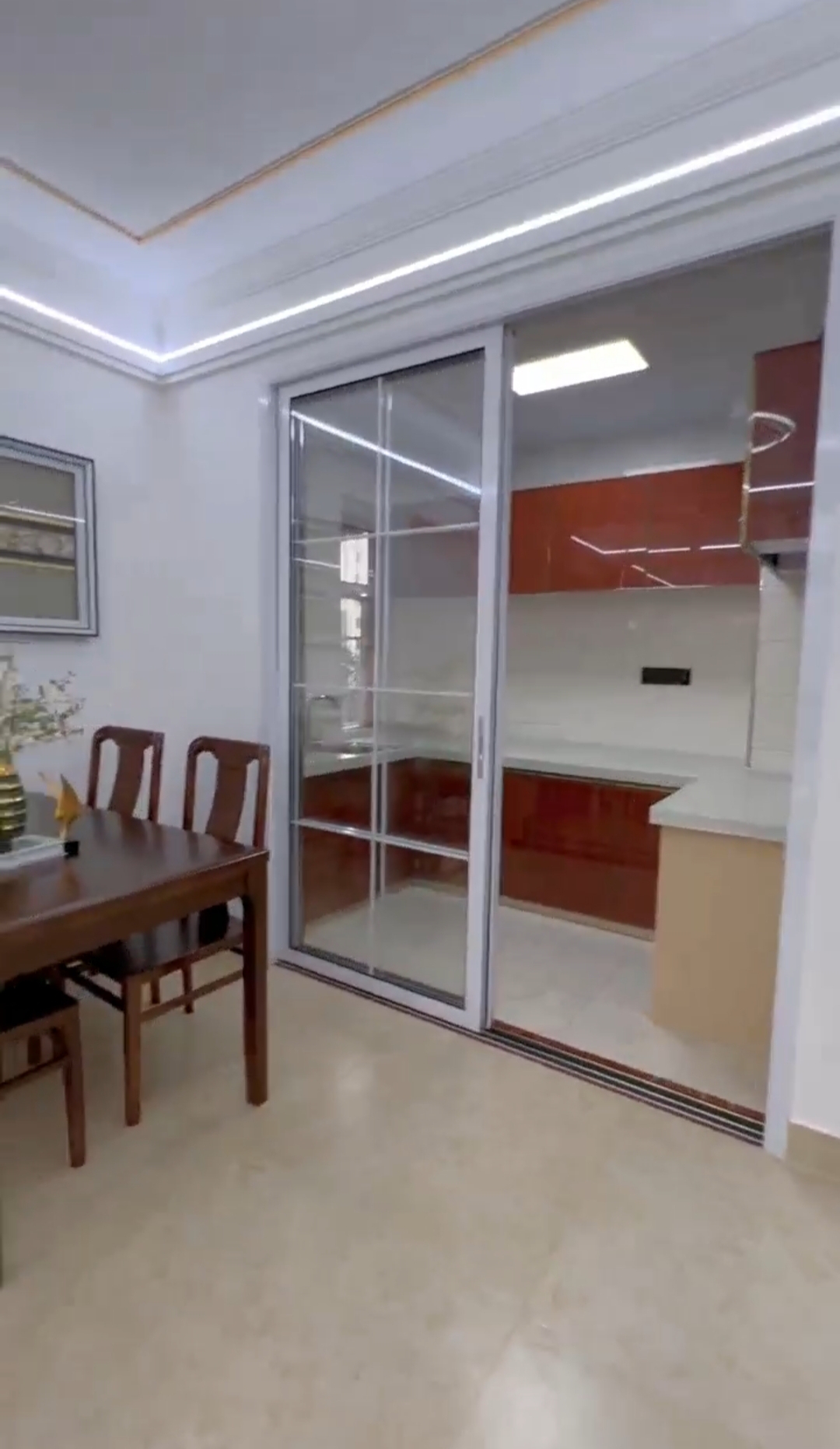 宝泰温泉花园 3室2厅1卫 128.0万 宝泰温泉花园 3室2厅1卫 128.0万客厅