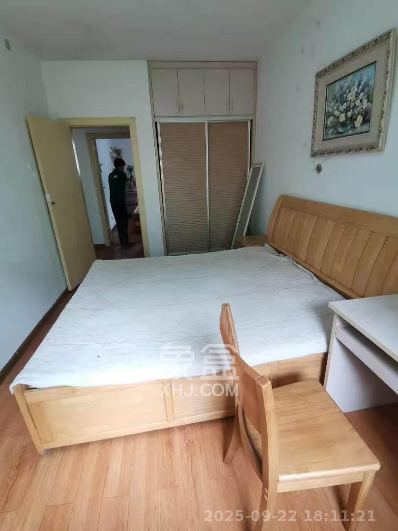 人民新村 2室1厅1卫 2200.0元/月 人民新村 2室1厅1卫 2200.0元/月室内图