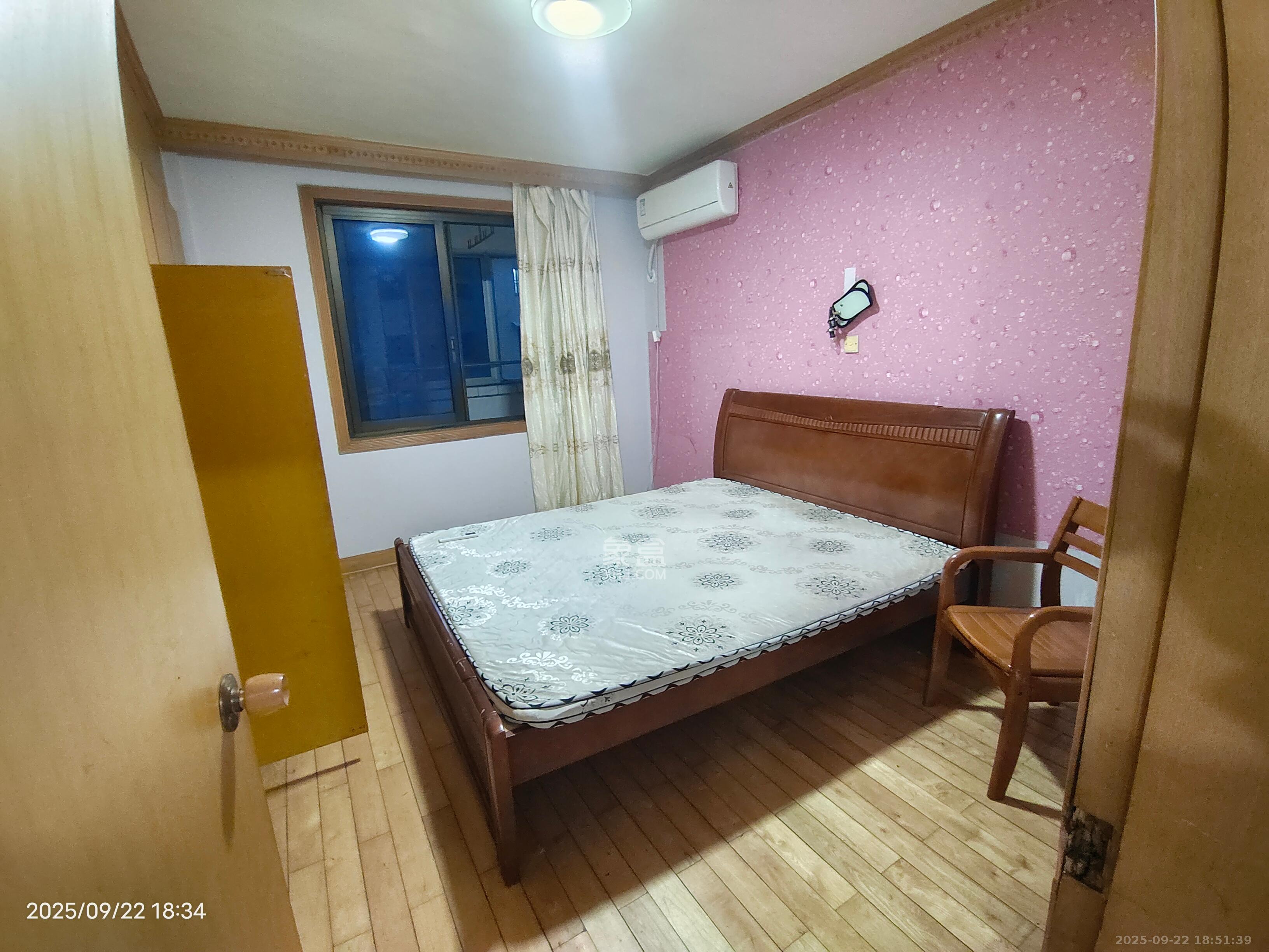 紫薇公寓 3室2厅1卫 1800.0元/月 紫薇公寓 3室2厅1卫 1800.0元/月室内图