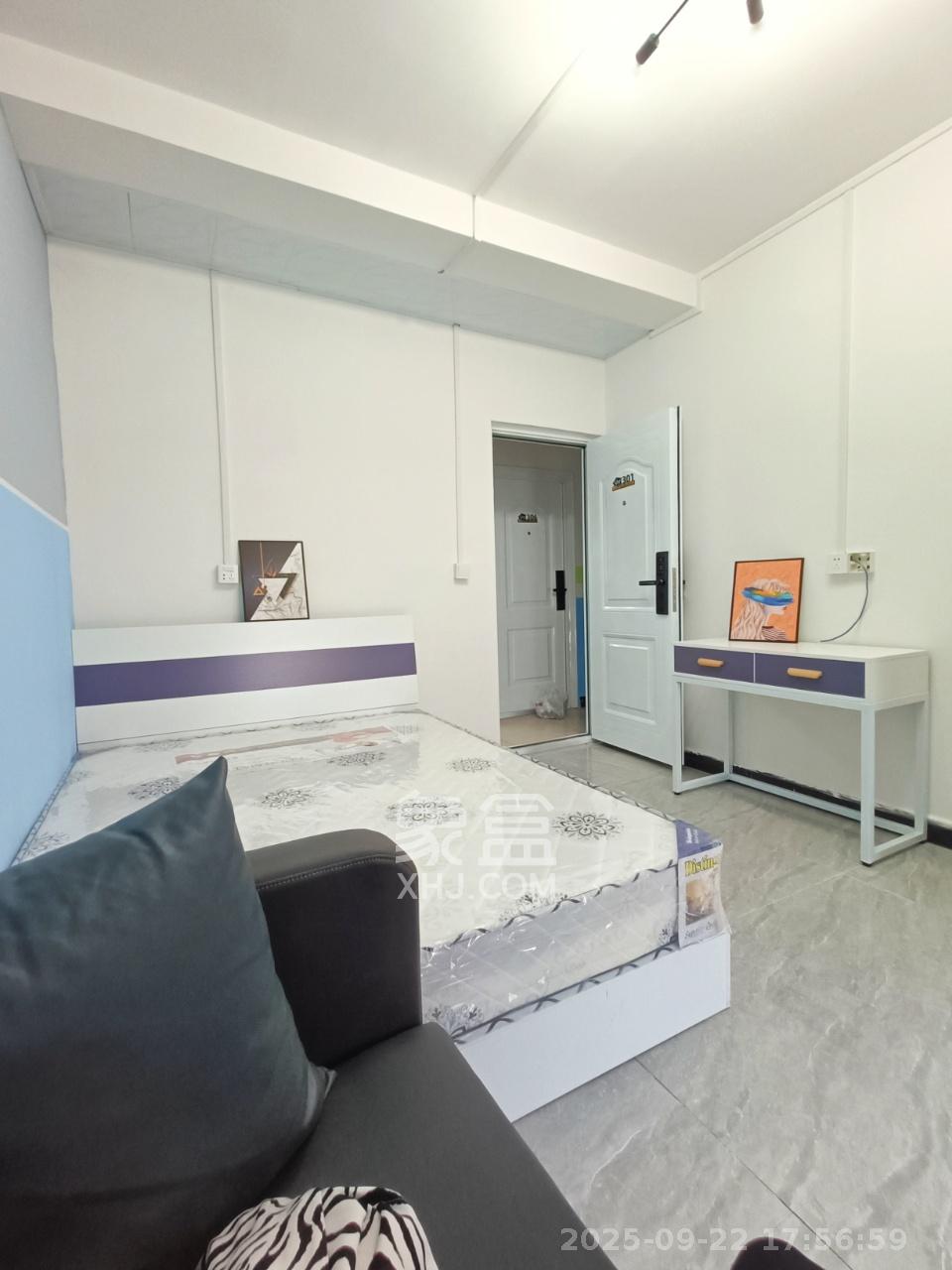 岳北社区  1室1厅1卫    1300.0元/月室内图