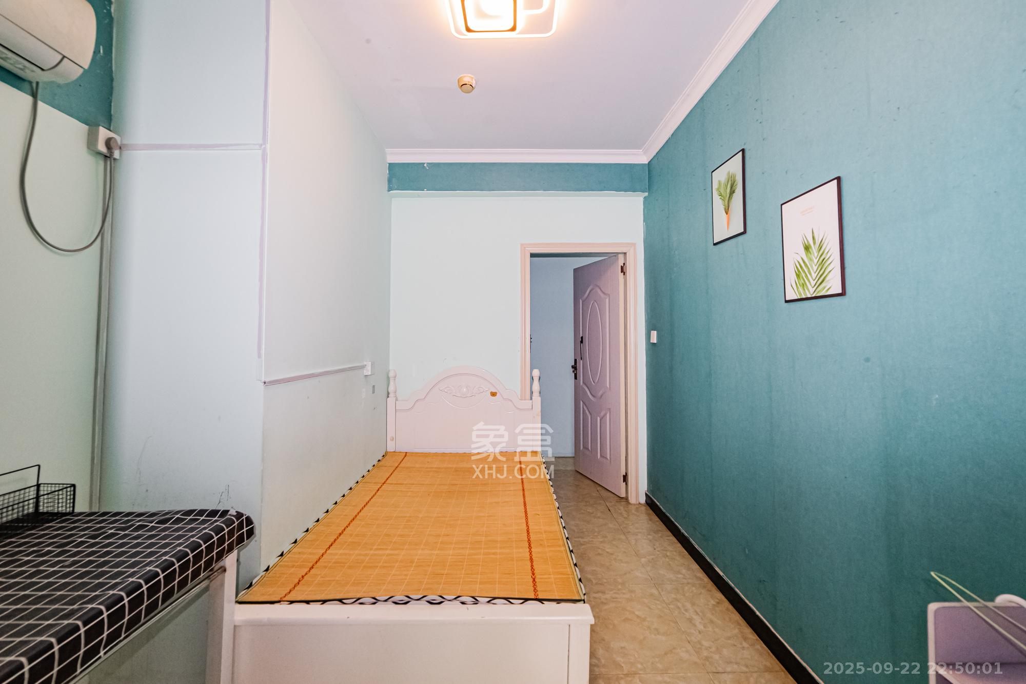 北辰三角洲B2E2区 3室2厅1卫 188.0万 北辰三角洲B2E2区 3室2厅1卫 188.0万卧室