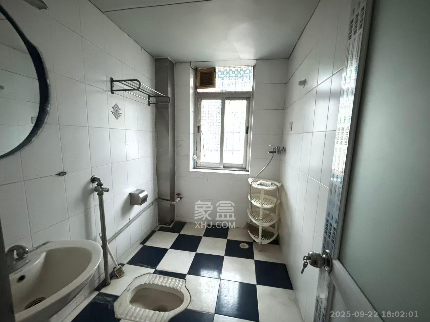 金球公寓  3室2厅2卫    3000.0元/月室内图