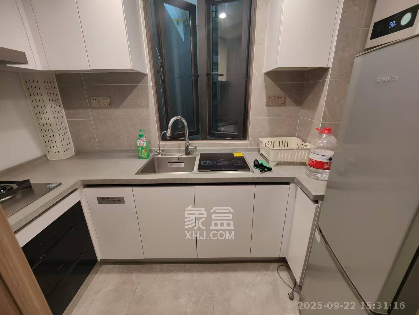 东原麓印长江A区  3室2厅2卫    3200.0元/月室内图