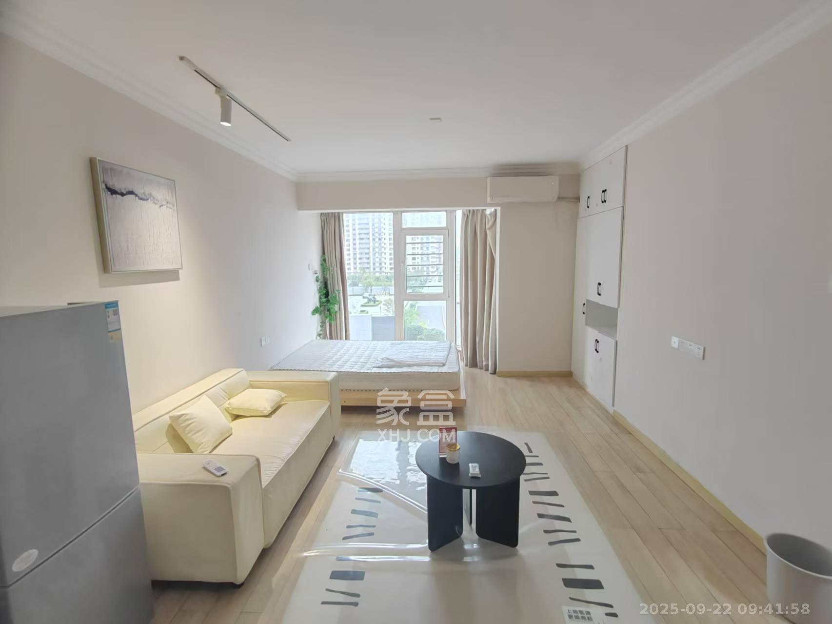 青年公寓  1室1厅1卫    2000.0元/月室内图