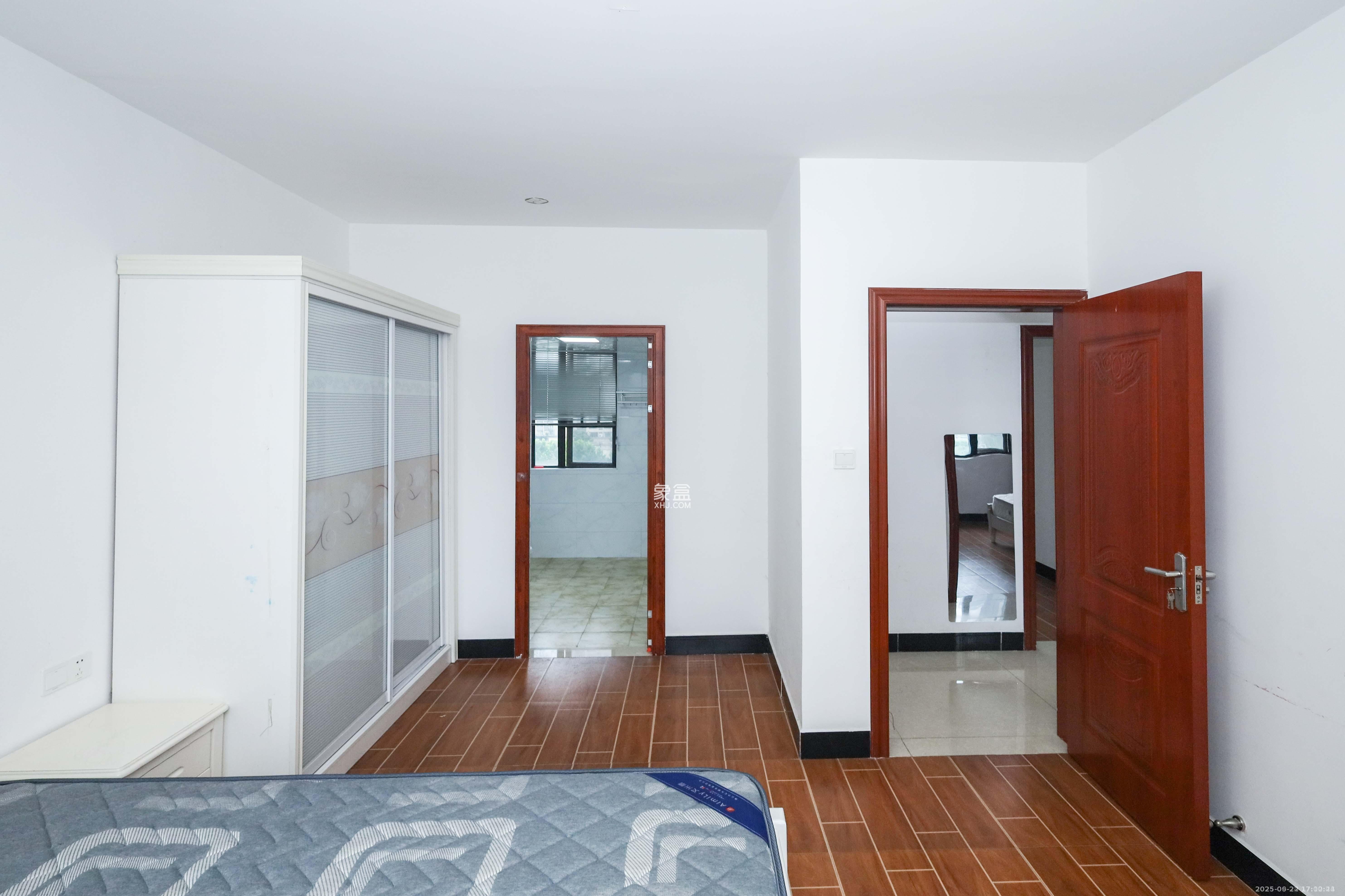 中国铁建梅溪青秀二期 4室2厅2卫 3200.0元/月 中国铁建梅溪青秀二期 4室2厅2卫 3200.0元/月室内图