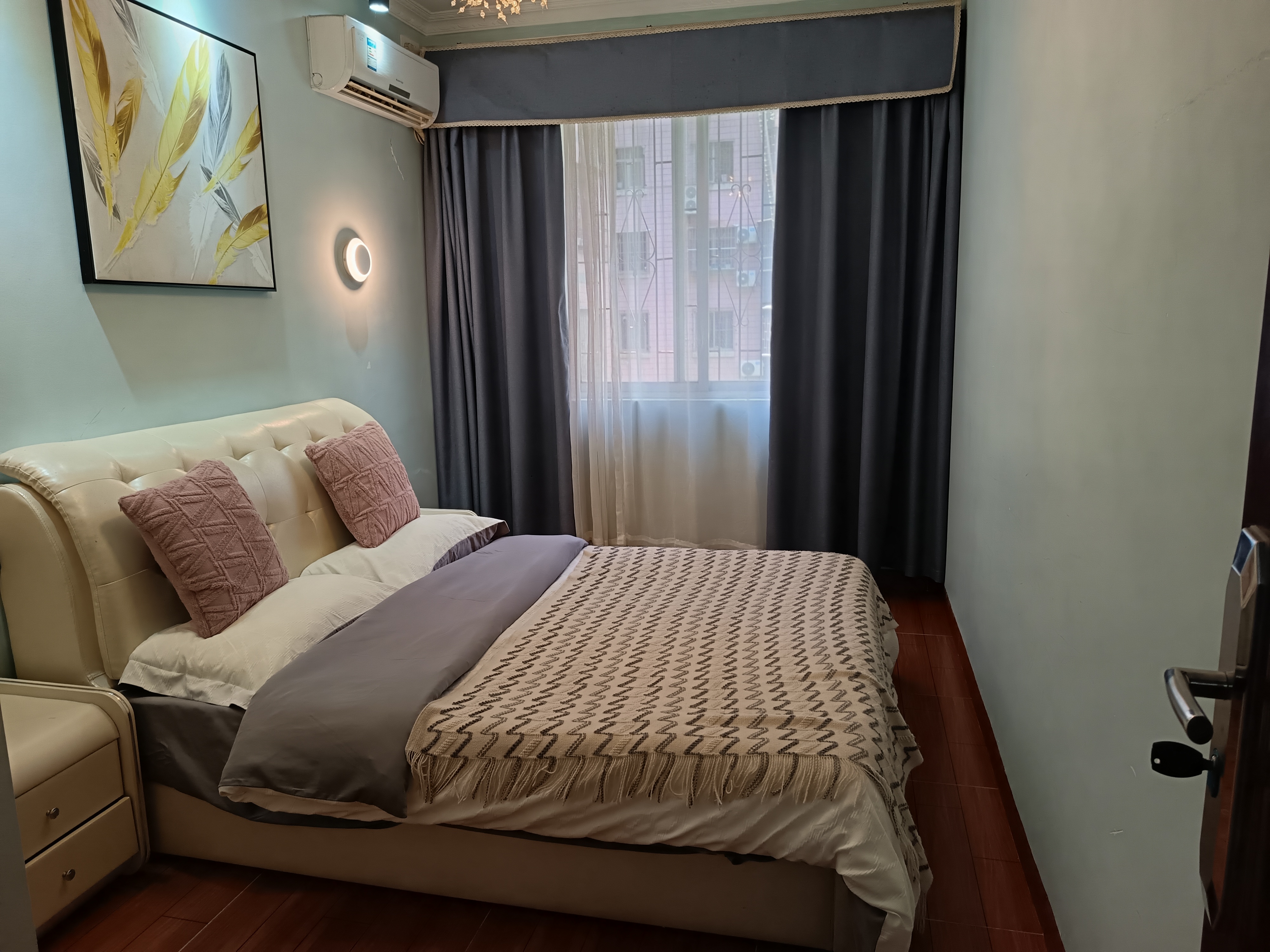 侨诚花园 2室2厅1卫 2400.00元/月 侨诚花园 2室2厅1卫 2400.00元/月室内图