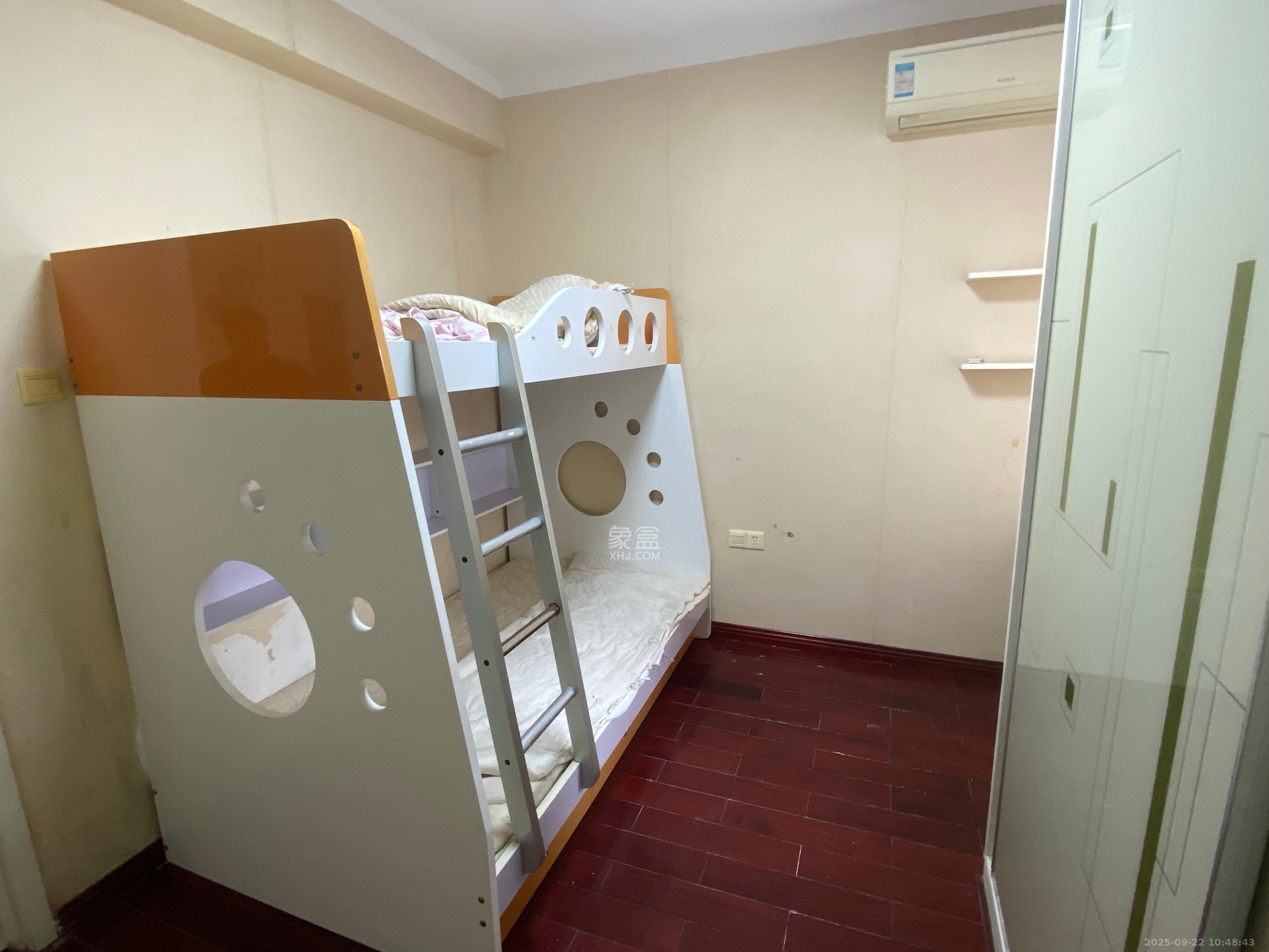 湘域中央 2室1厅1卫 3200.0元/月 湘域中央 2室1厅1卫 3200.0元/月室内图