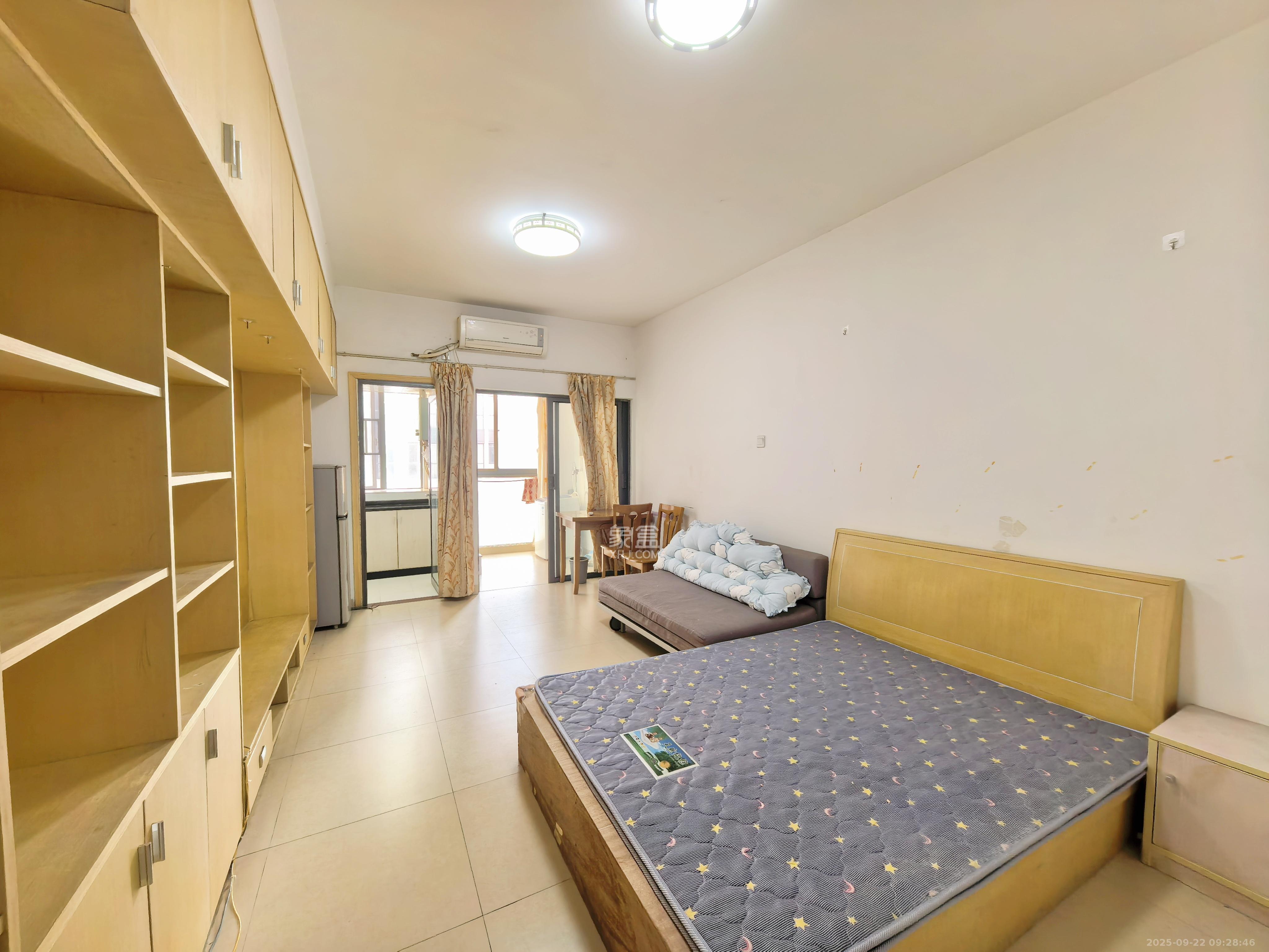 中城丽景香山园 1室1厅1卫 1500.0元/月 中城丽景香山园 1室1厅1卫 1500.0元/月室内图