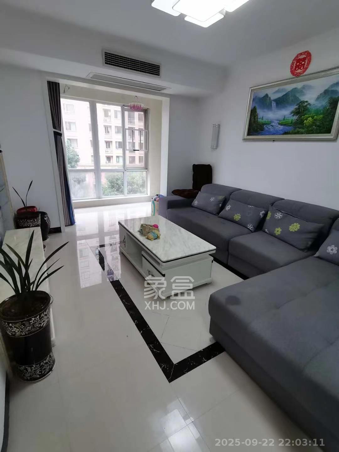 丽发新城 2室2厅1卫 1800.0元/月 丽发新城 2室2厅1卫 1800.0元/月室内图