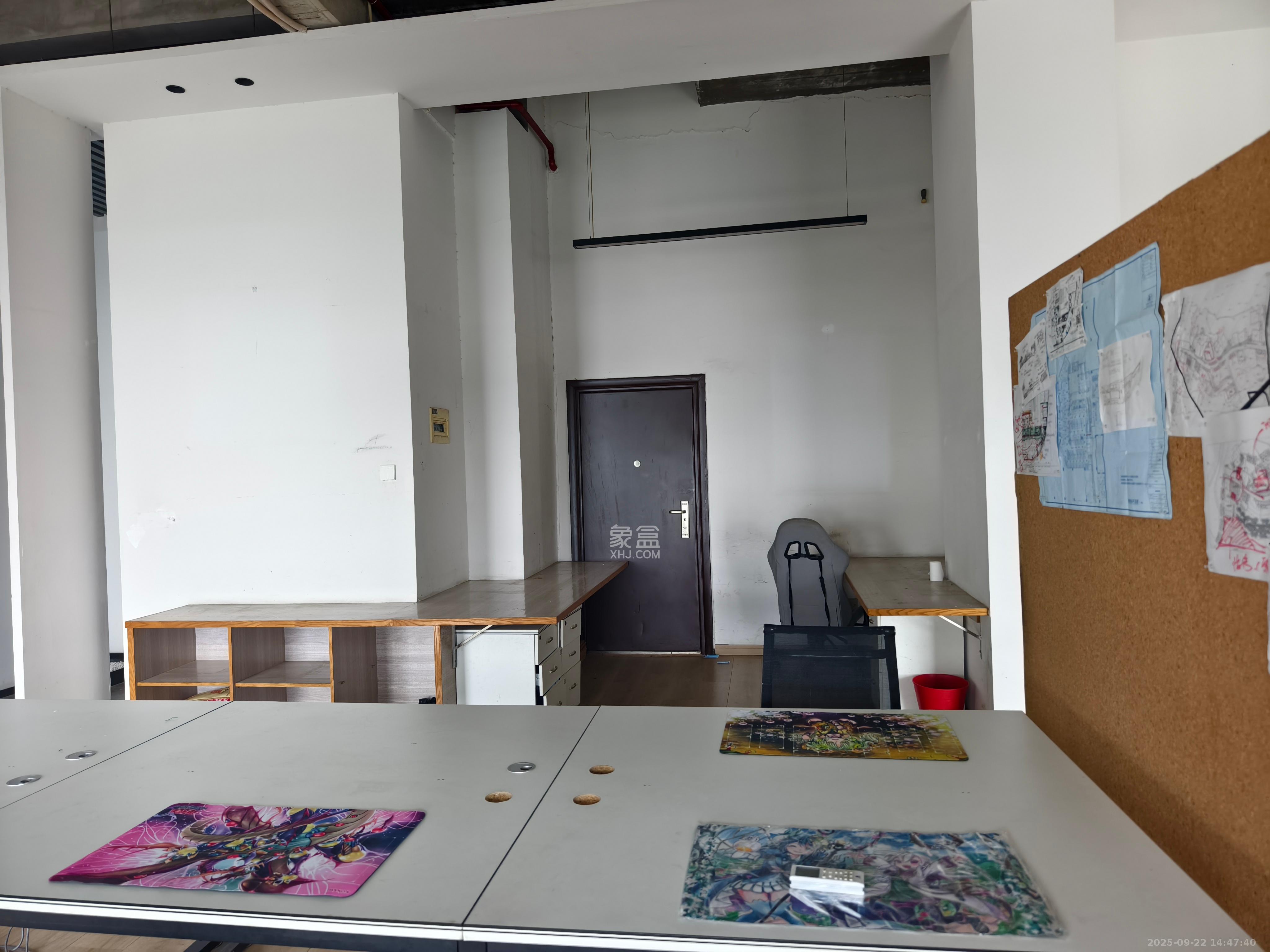 兰亭湾畔 1室1厅1卫 1200.0元/月 兰亭湾畔 1室1厅1卫 1200.0元/月室内图