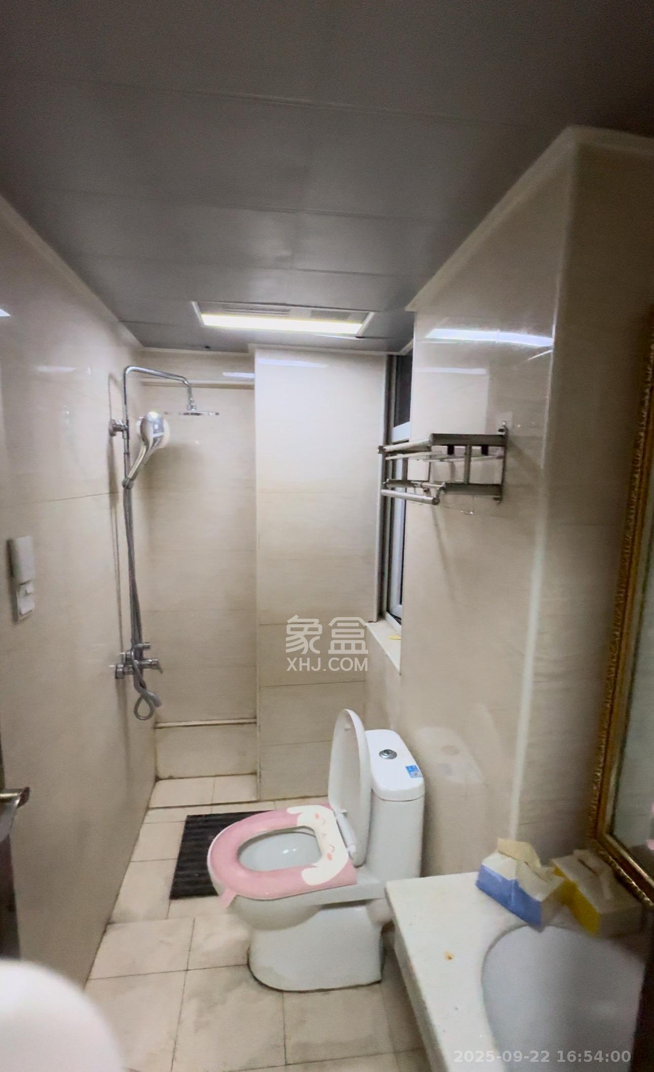 鸥波港湾  2室2厅1卫    2000.0元/月室内图