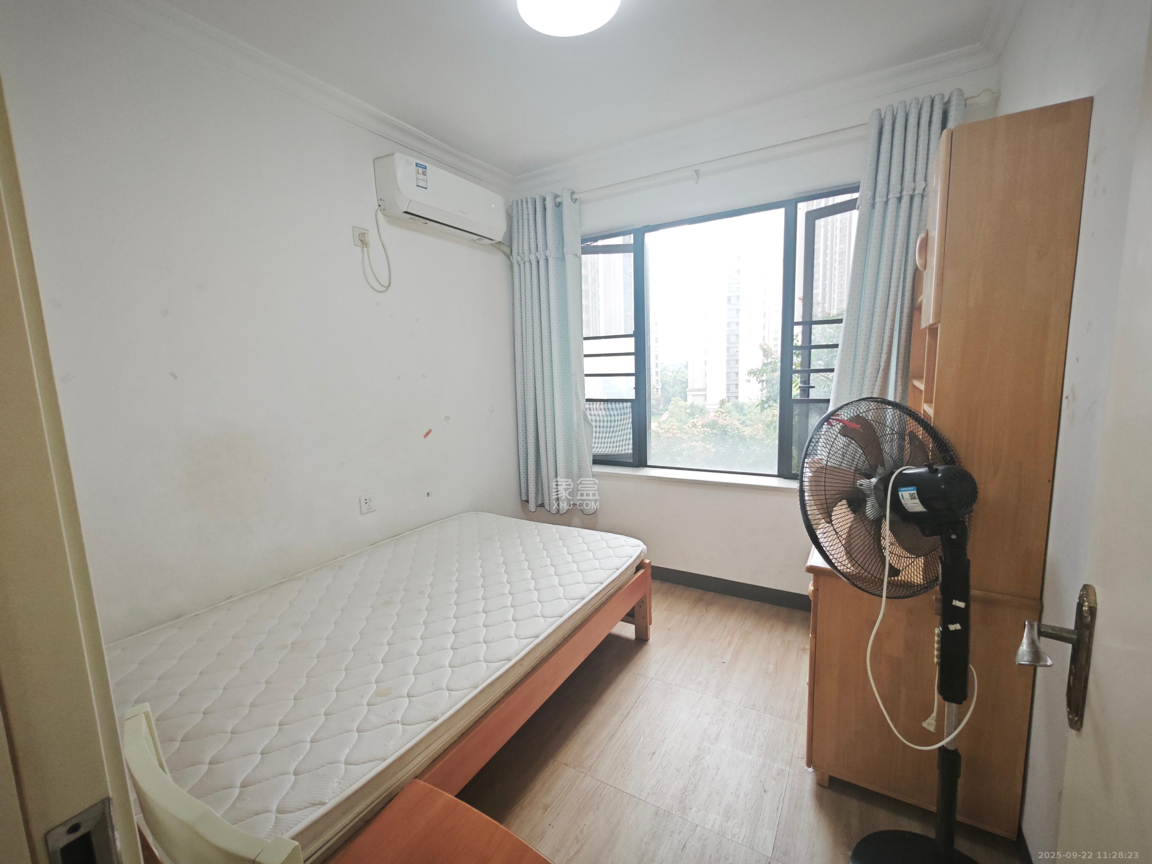 梅溪湖合能璞丽 3室2厅2卫 2400.0元/月 梅溪湖合能璞丽 3室2厅2卫 2400.0元/月室内图