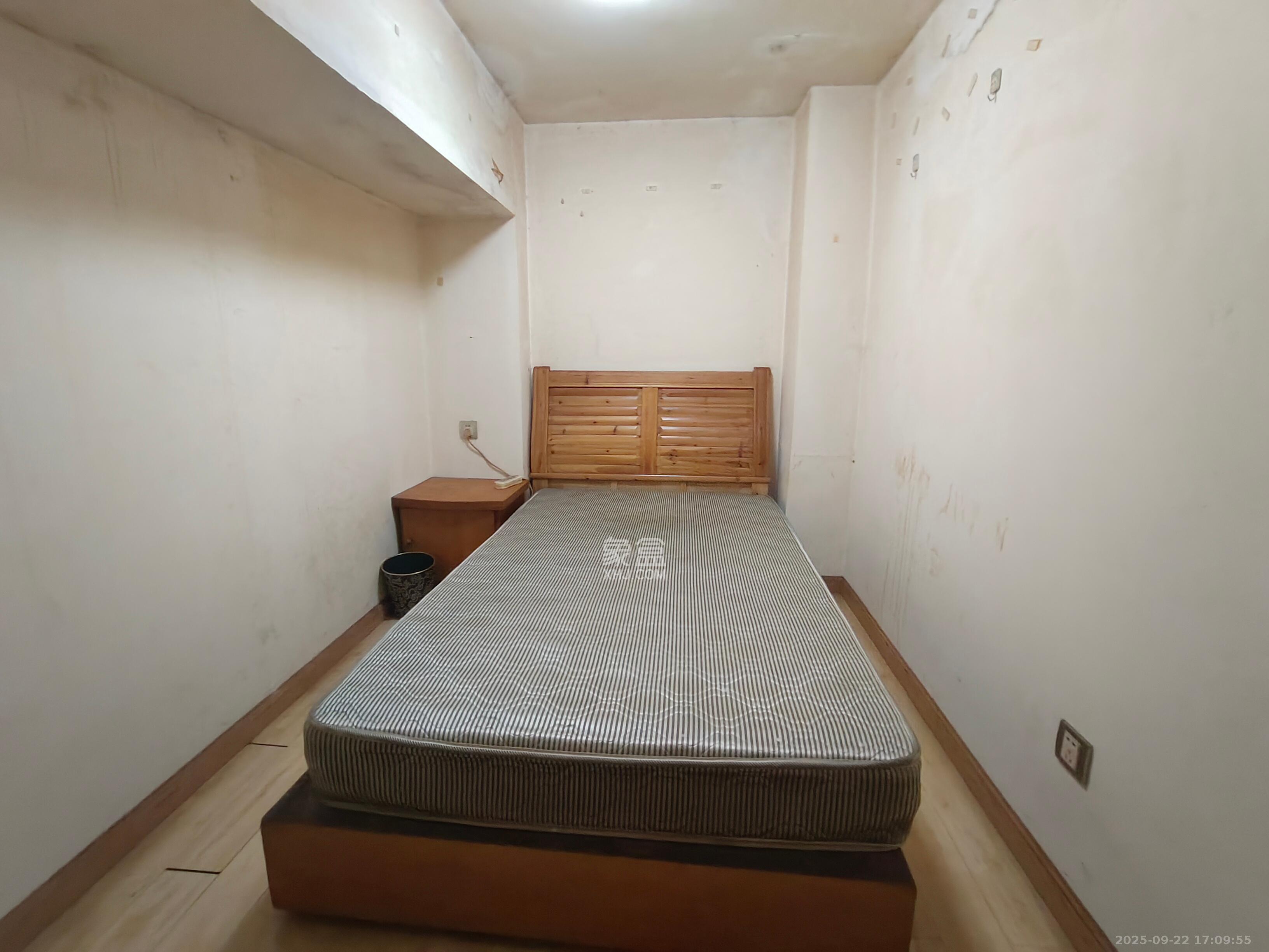 融圣国际  2室1厅1卫    1900.0元/月室内图