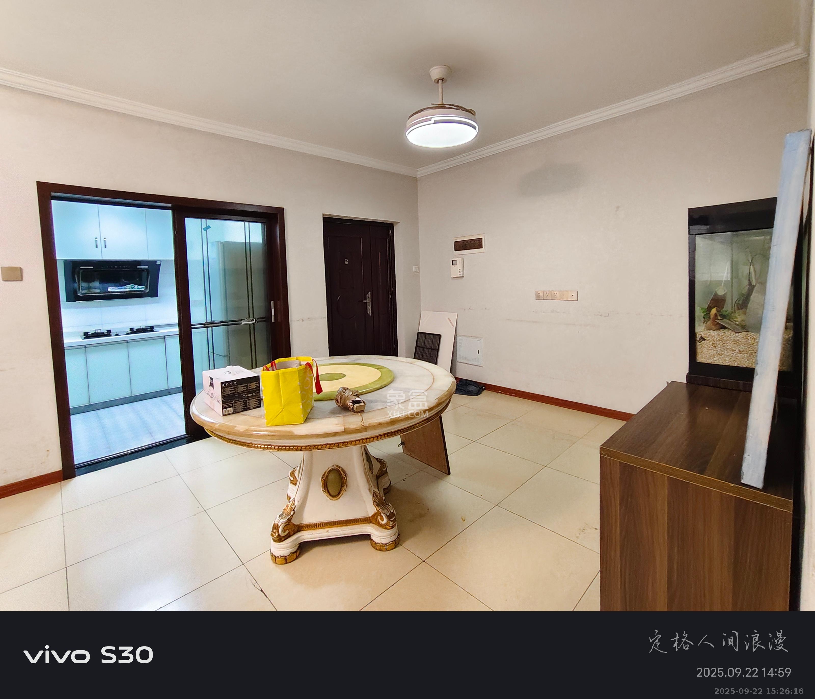 长城宾馆宿舍 3室2厅1卫 3200.0元/月 长城宾馆宿舍 3室2厅1卫 3200.0元/月室内图