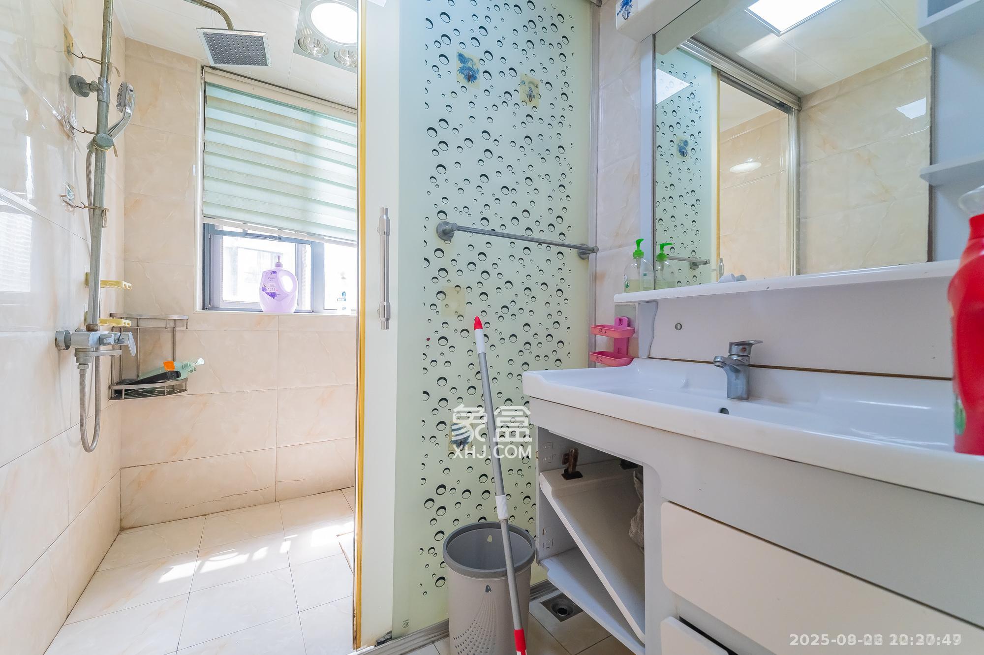 恒基凯旋门一二期 2室1厅1卫 1800.0元/月 恒基凯旋门一二期 2室1厅1卫 1800.0元/月室内图