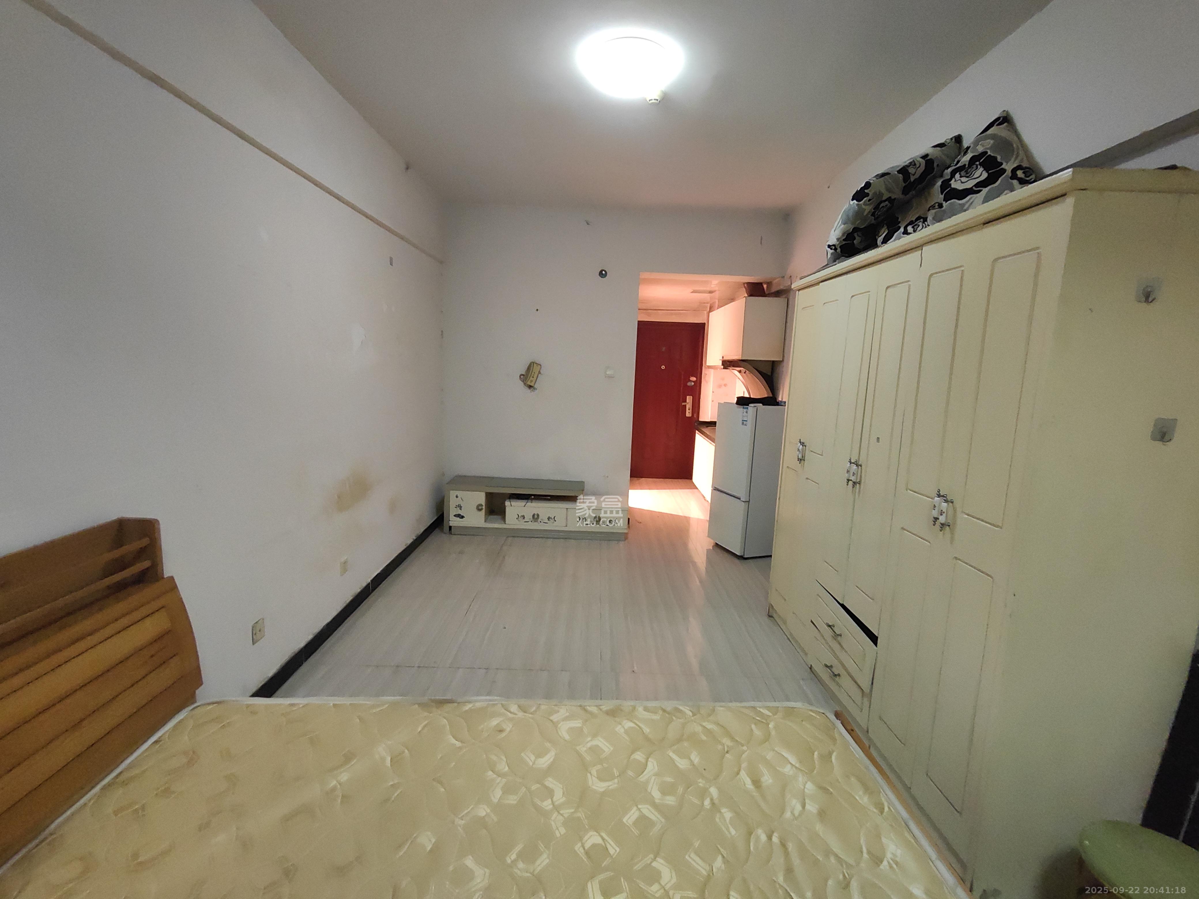 名富公寓 1室1厅1卫 1200.0元/月 名富公寓 1室1厅1卫 1200.0元/月室内图