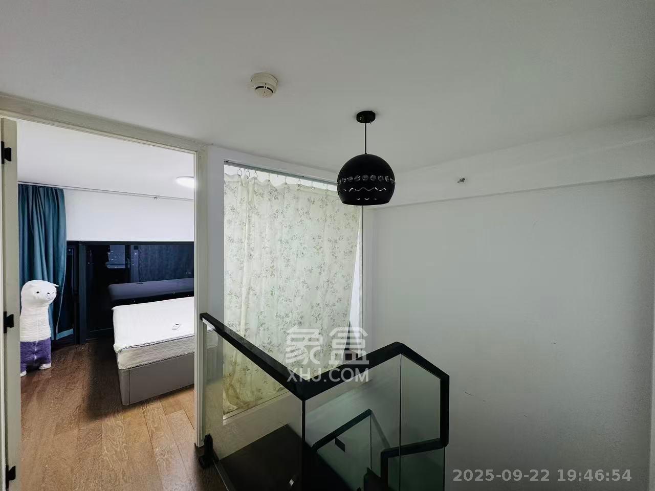 力高凤凰新天  2室1厅1卫    2000.0元/月 力高凤凰新天  2室1厅1卫    2000.0元/月室内图