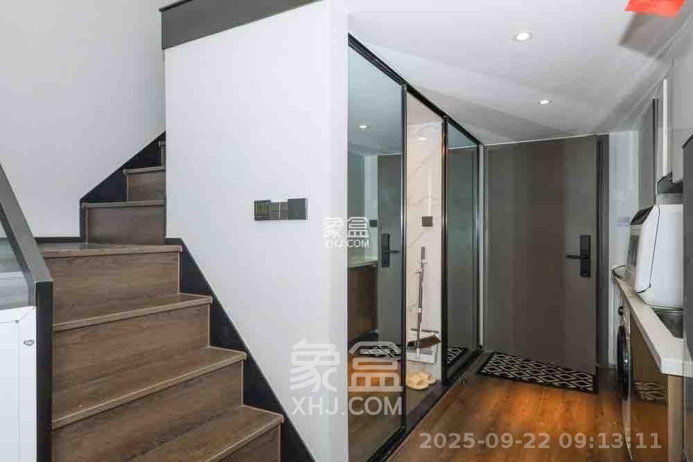 达美寰宇中心 2室1厅1卫 2300.0元/月 达美寰宇中心 2室1厅1卫 2300.0元/月室内图