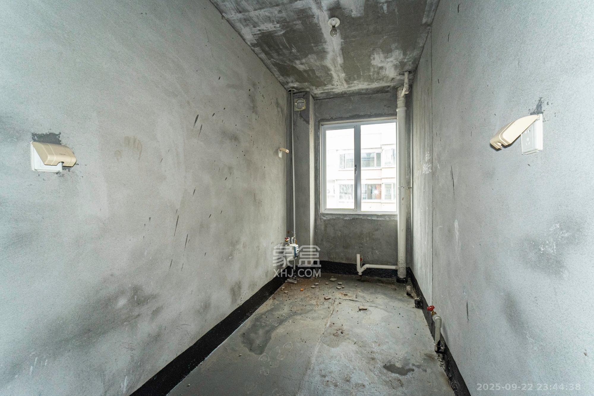 恒广国际物流园  3室2厅2卫    32.5万厨房