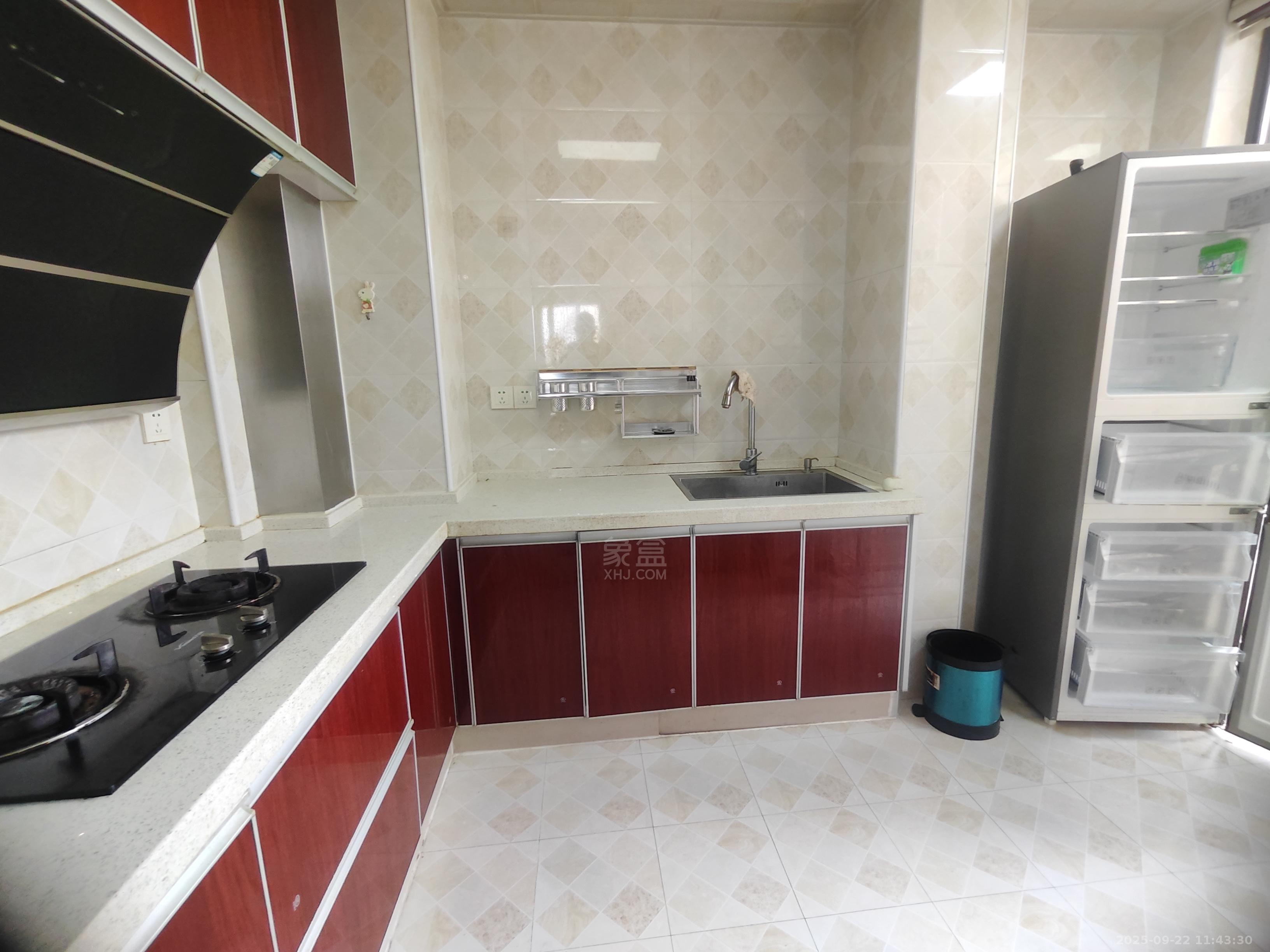 武广国际学苑 3室2厅1卫 1800.0元/月 武广国际学苑 3室2厅1卫 1800.0元/月室内图