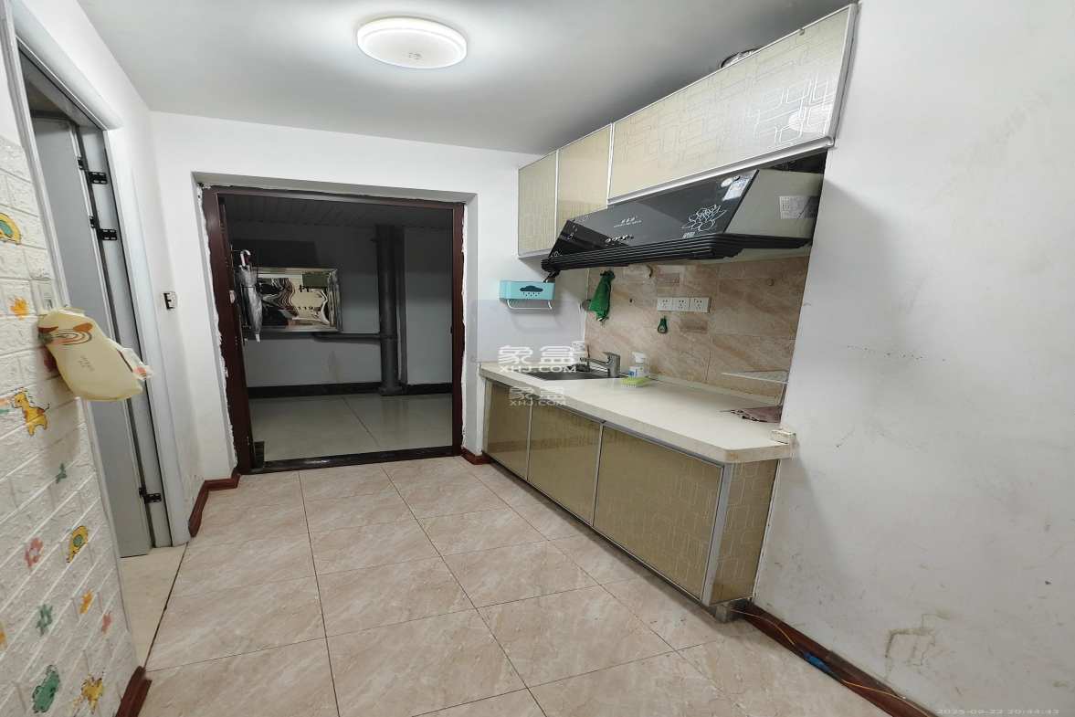 长房天翼未来城 1室1厅1卫 1400.0元/月 长房天翼未来城 1室1厅1卫 1400.0元/月室内图