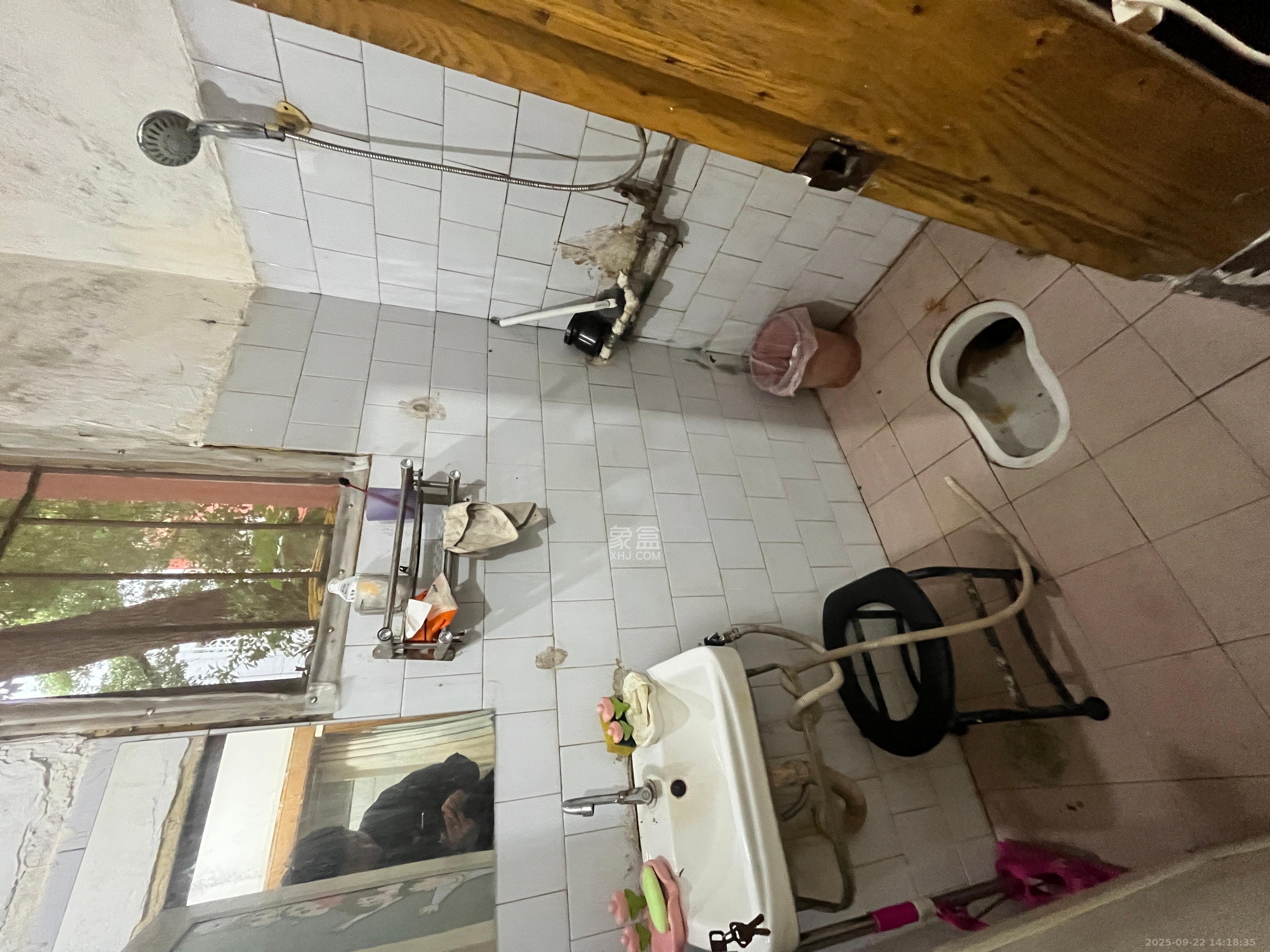 曙光小区 1室1厅1卫 600.0元/月 曙光小区 1室1厅1卫 600.0元/月室内图