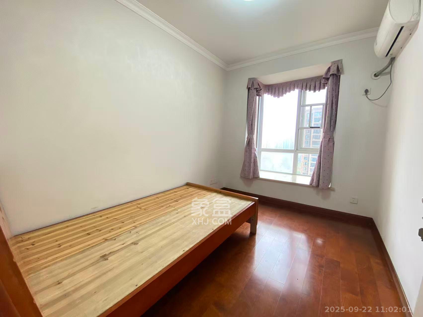 丽发新城  3室2厅2卫    2100.0元/月室内图