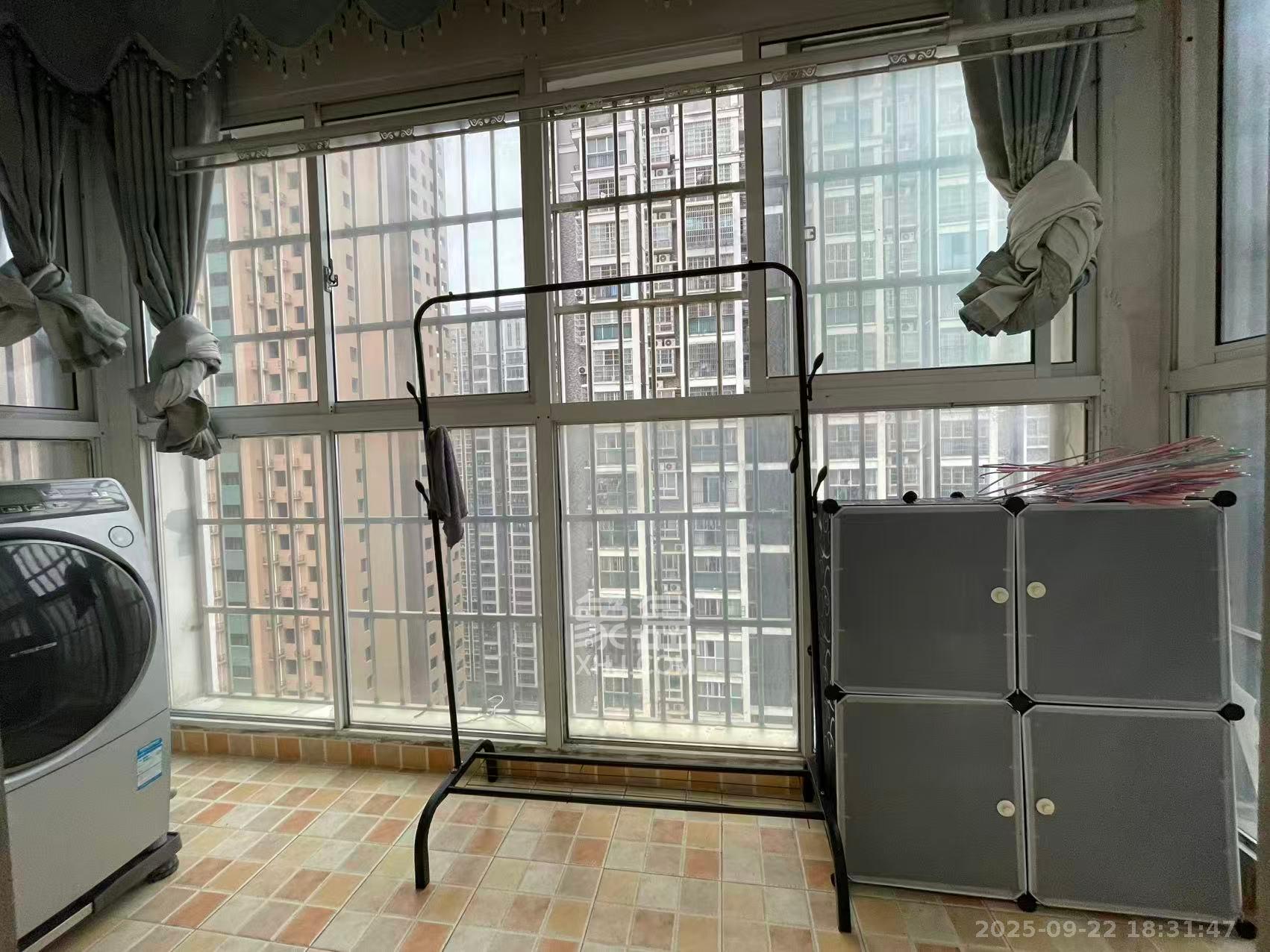 明天一城  2室2厅1卫   1600.00元/月室内图