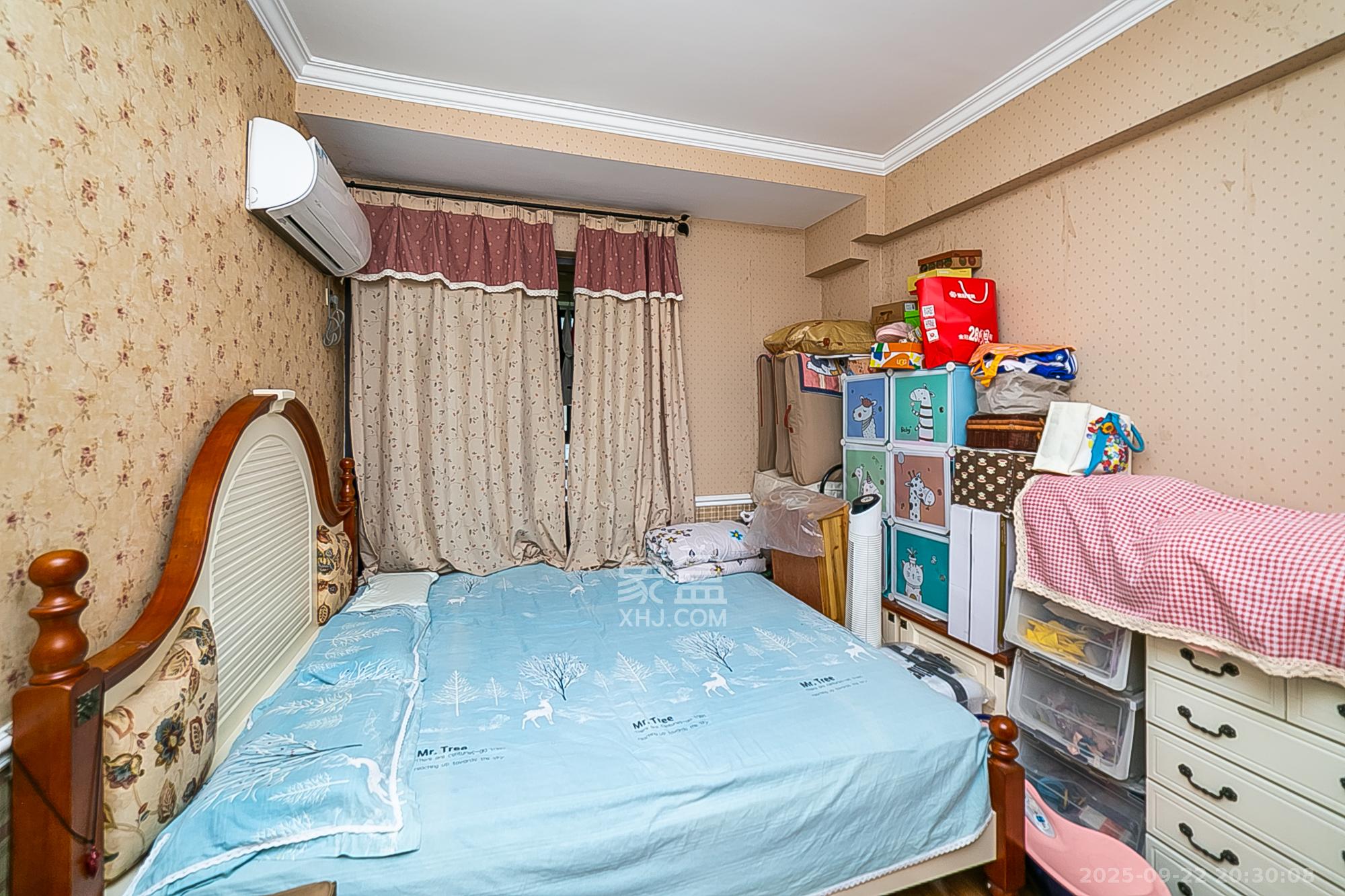 通用时代国际社区 2室2厅1卫 77.0万 通用时代国际社区 2室2厅1卫 77.0万卧室