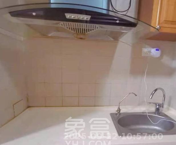 铂宫 1室1厅1卫 1760.0元/月 铂宫 1室1厅1卫 1760.0元/月室内图