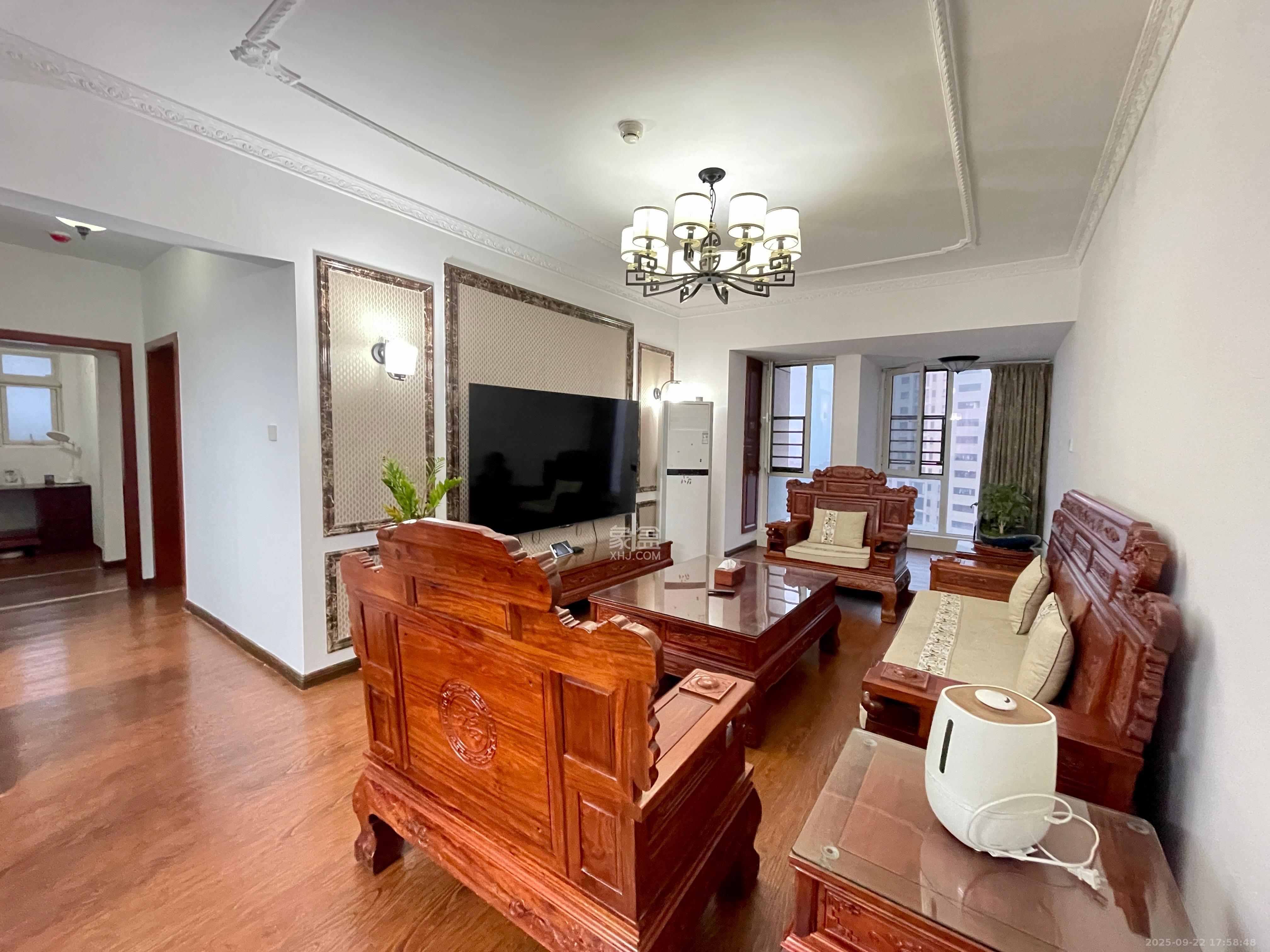 北辰三角洲E3区  3室2厅2卫    4000.0元/月室内图