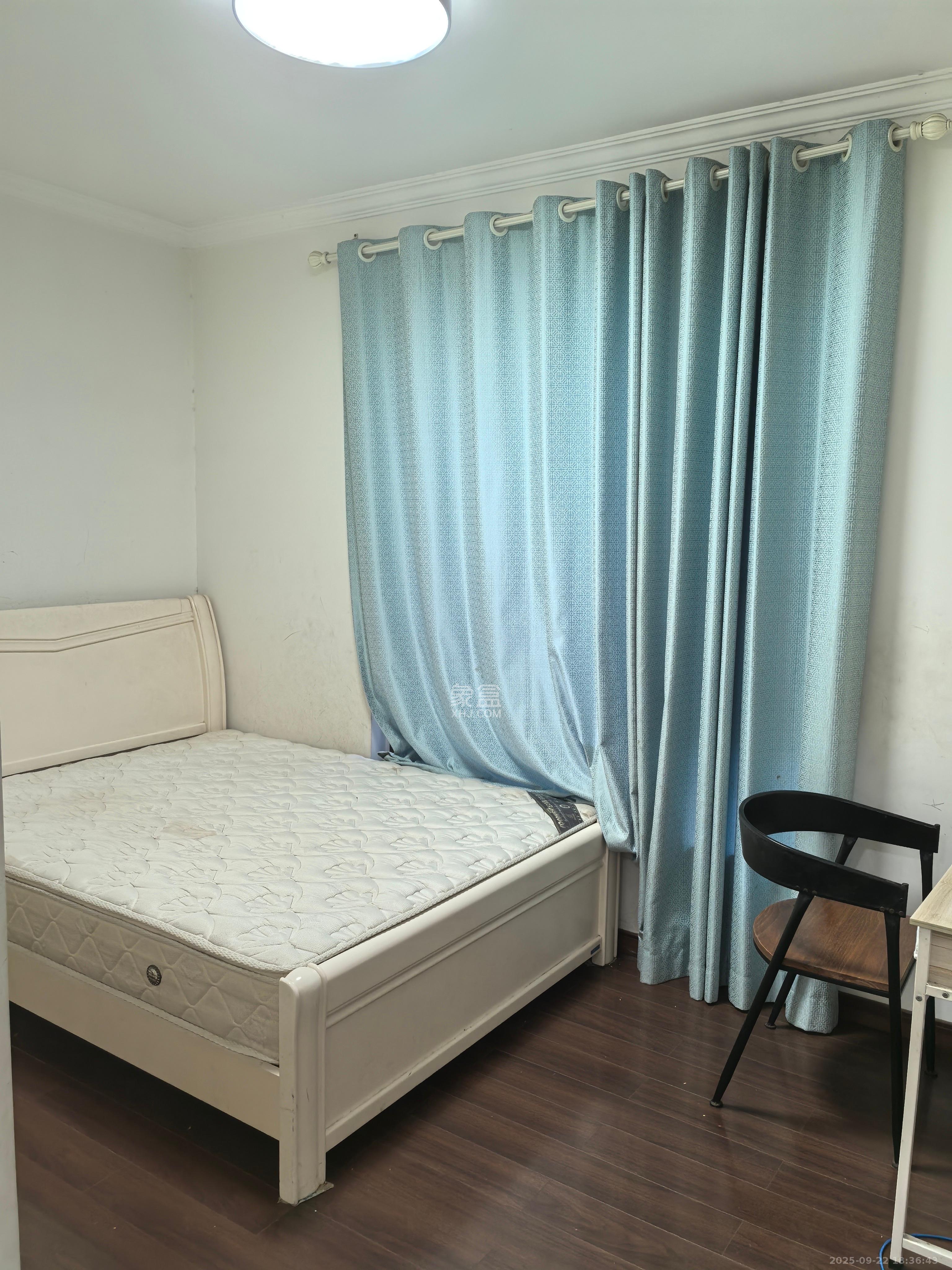 协信星澜汇  1室2厅3卫    3000.0元/月室内图