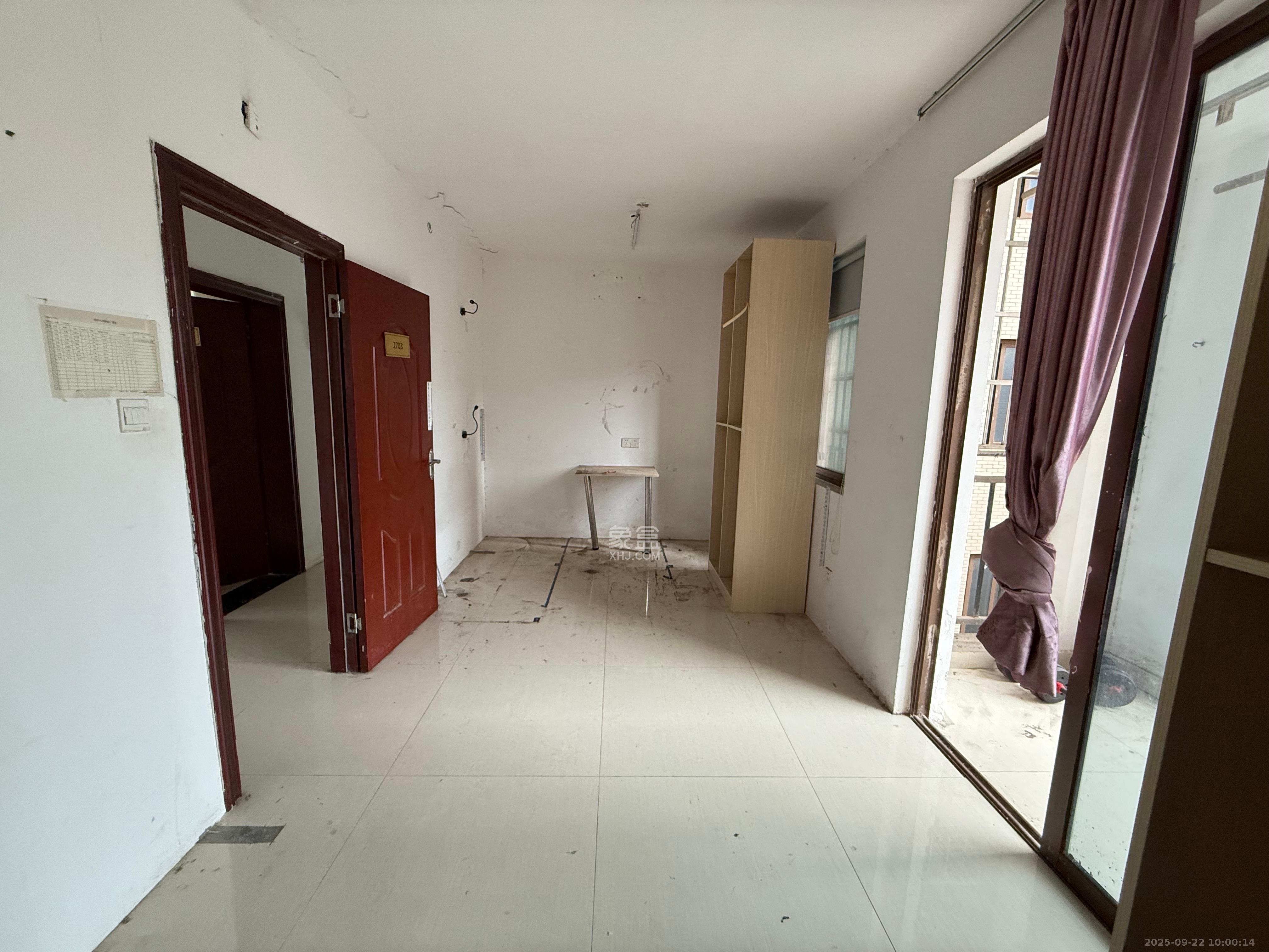 湖湾世景 4室2厅1卫 1500.0元/月 湖湾世景 4室2厅1卫 1500.0元/月室内图