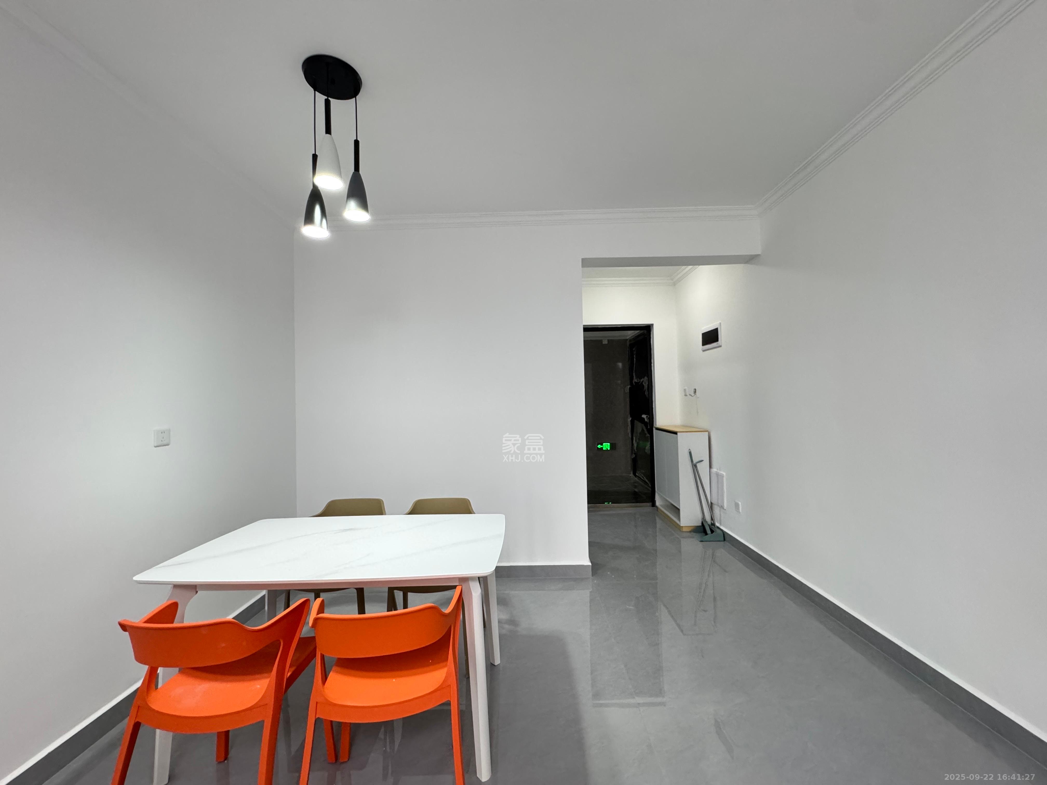 裕和府(乐万邦康桥悦城)  3室2厅2卫    2500.0元/月 裕和府(乐万邦康桥悦城)  3室2厅2卫    2500.0元/月室内图