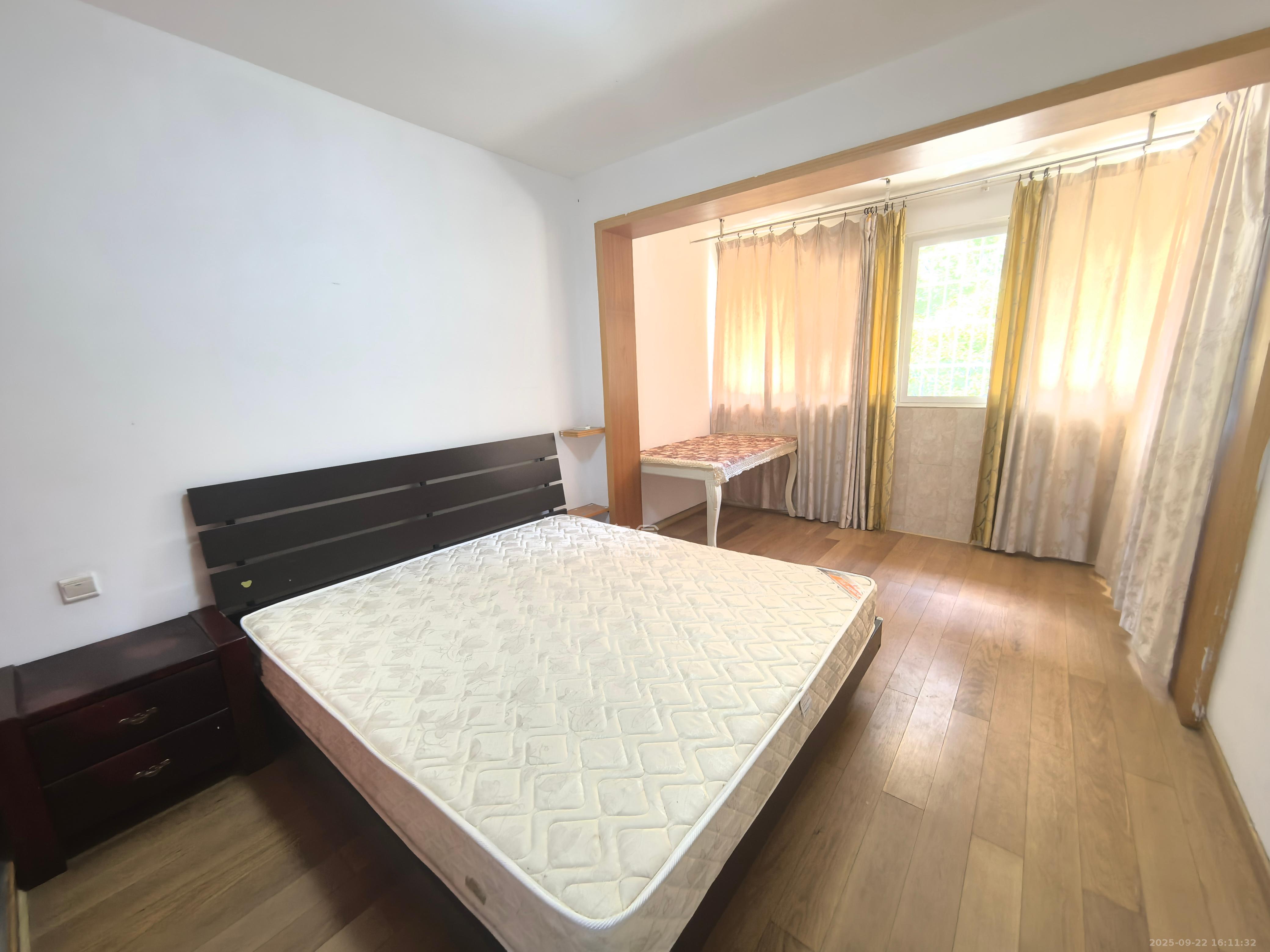 绿洲景芳  3室2厅1卫    2580.0元/月 绿洲景芳  3室2厅1卫    2580.0元/月室内图