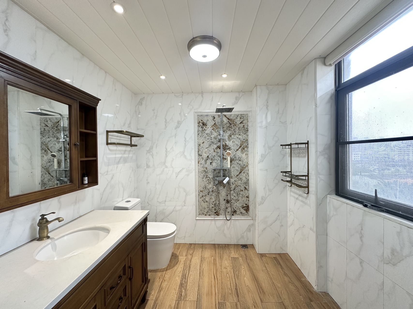 海航豪庭北苑 3室2厅2卫 7000.00元/月 海航豪庭北苑 3室2厅2卫 7000.00元/月室内图