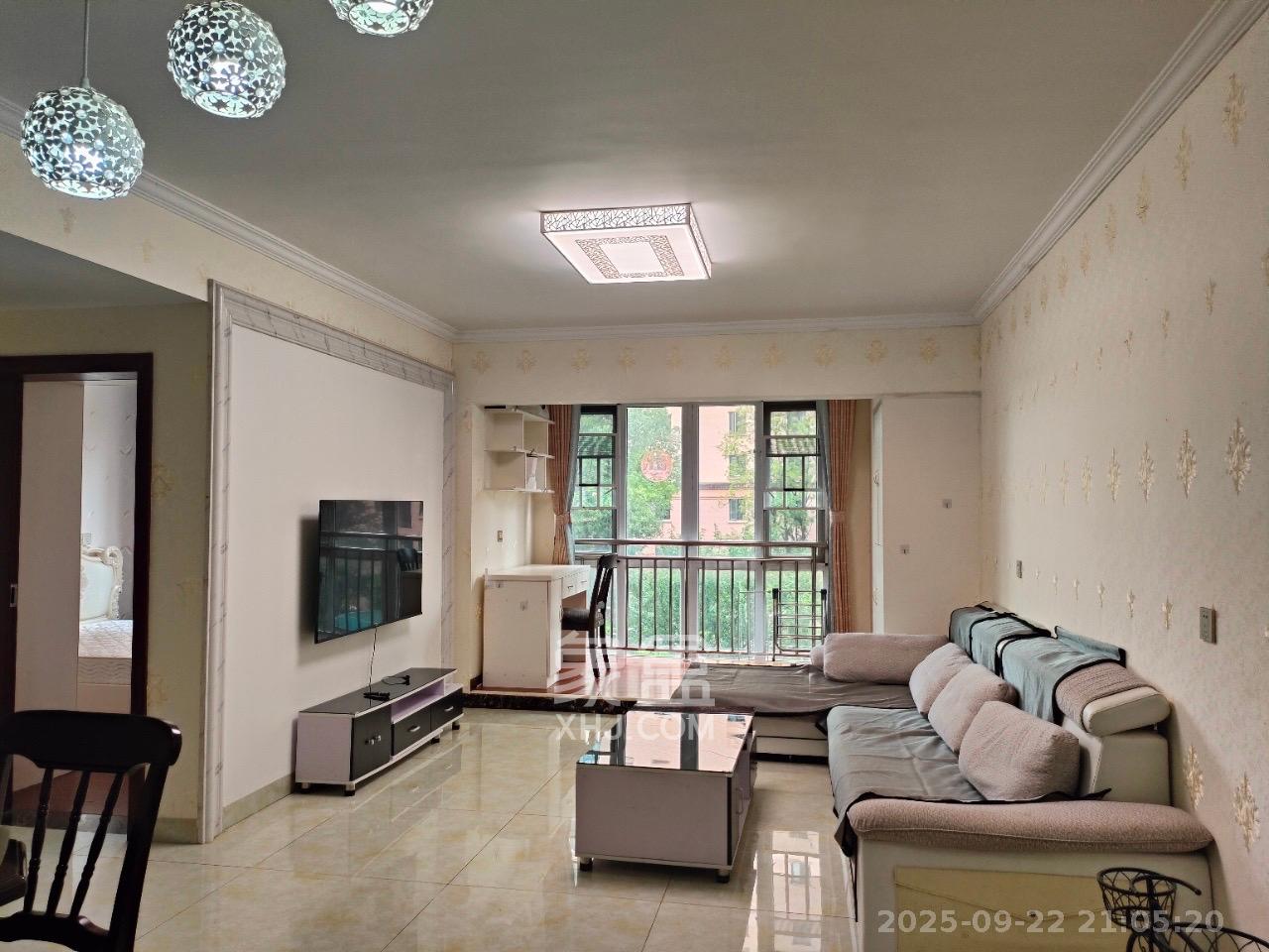 丽发新城 2室2厅1卫 1700.0元/月 丽发新城 2室2厅1卫 1700.0元/月室内图