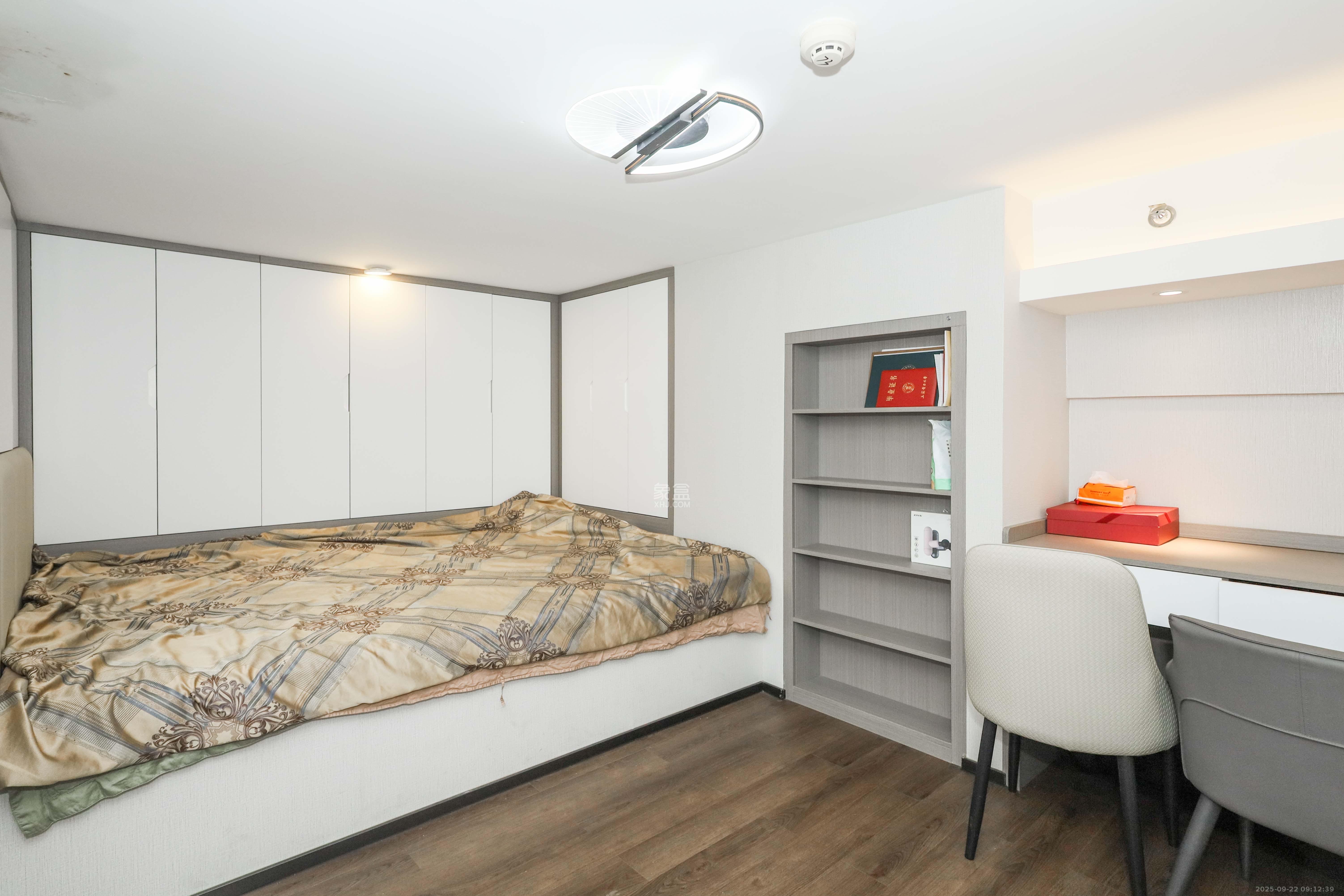 达美寰宇中心 2室1厅1卫 2300.0元/月 达美寰宇中心 2室1厅1卫 2300.0元/月室内图