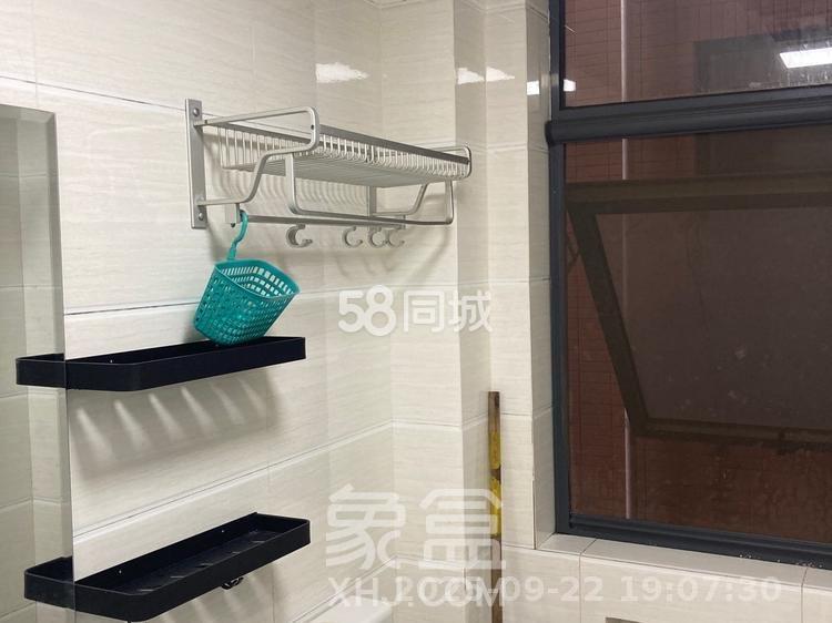 长盛岚庭  1室2厅1卫   1800.00元/月室内图