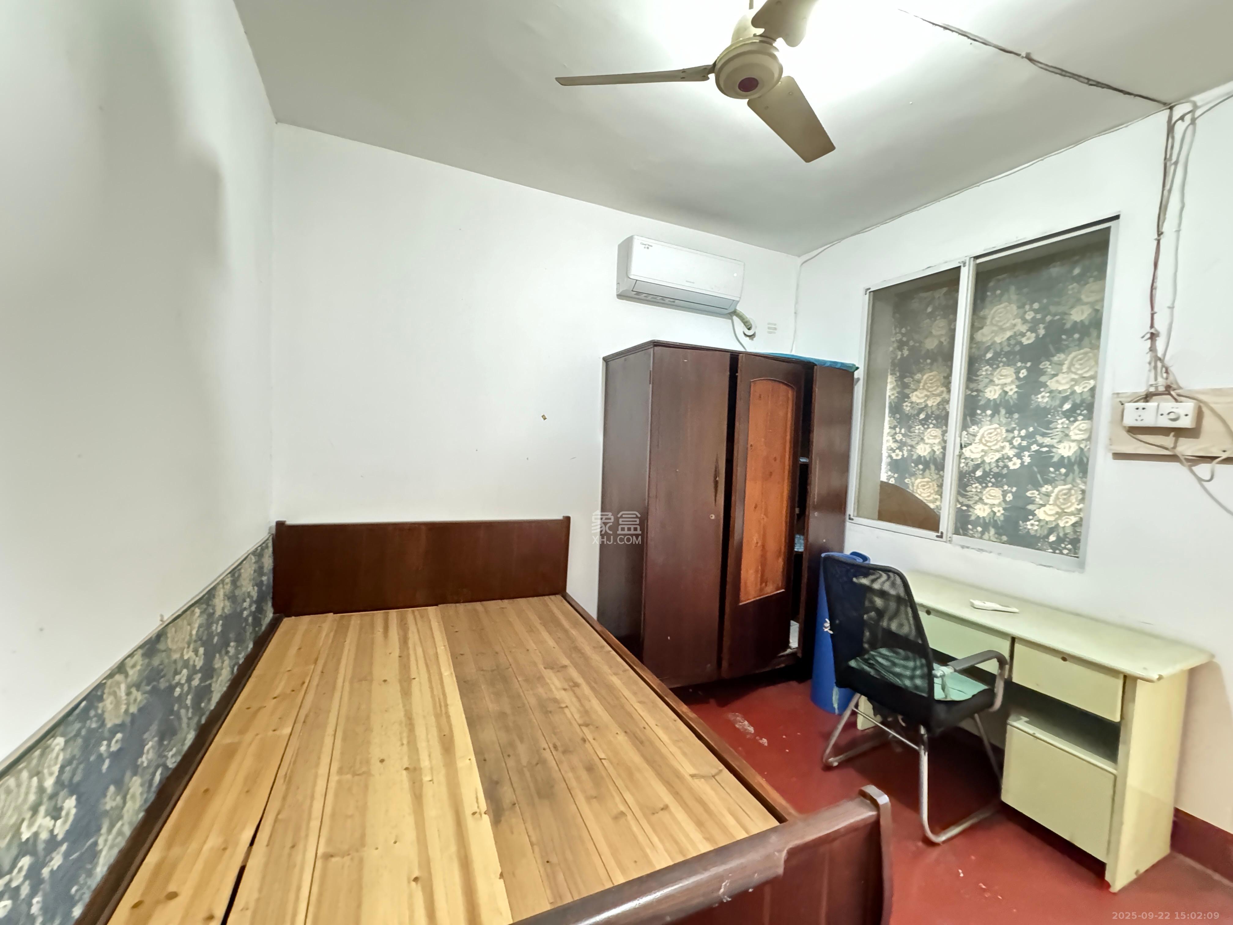 望月湖小区九片 3室1厅1卫 2200.0元/月 望月湖小区九片 3室1厅1卫 2200.0元/月室内图