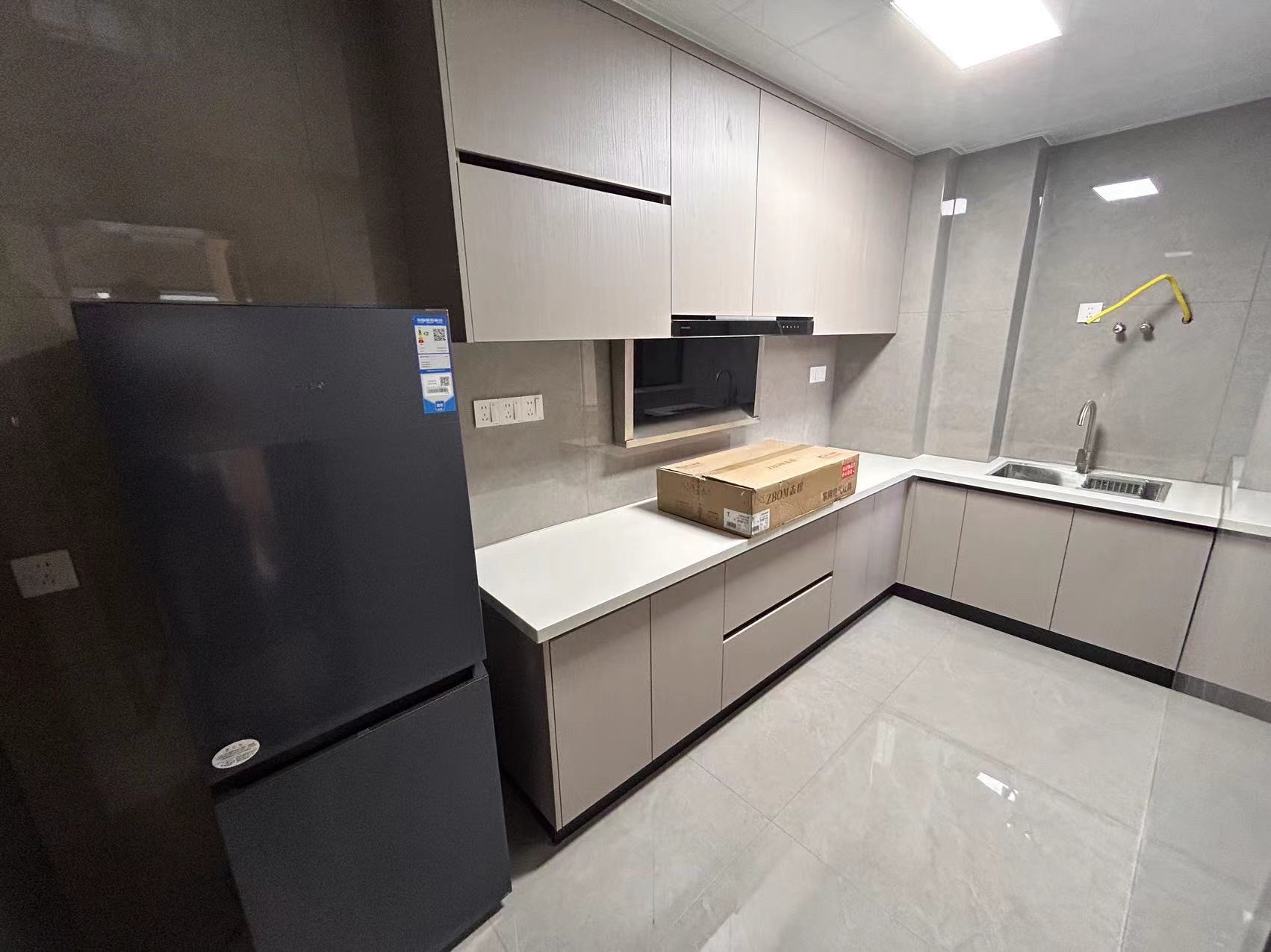 南门口安置小区二期 2室1厅1卫 2000.0元/月 南门口安置小区二期 2室1厅1卫 2000.0元/月室内图